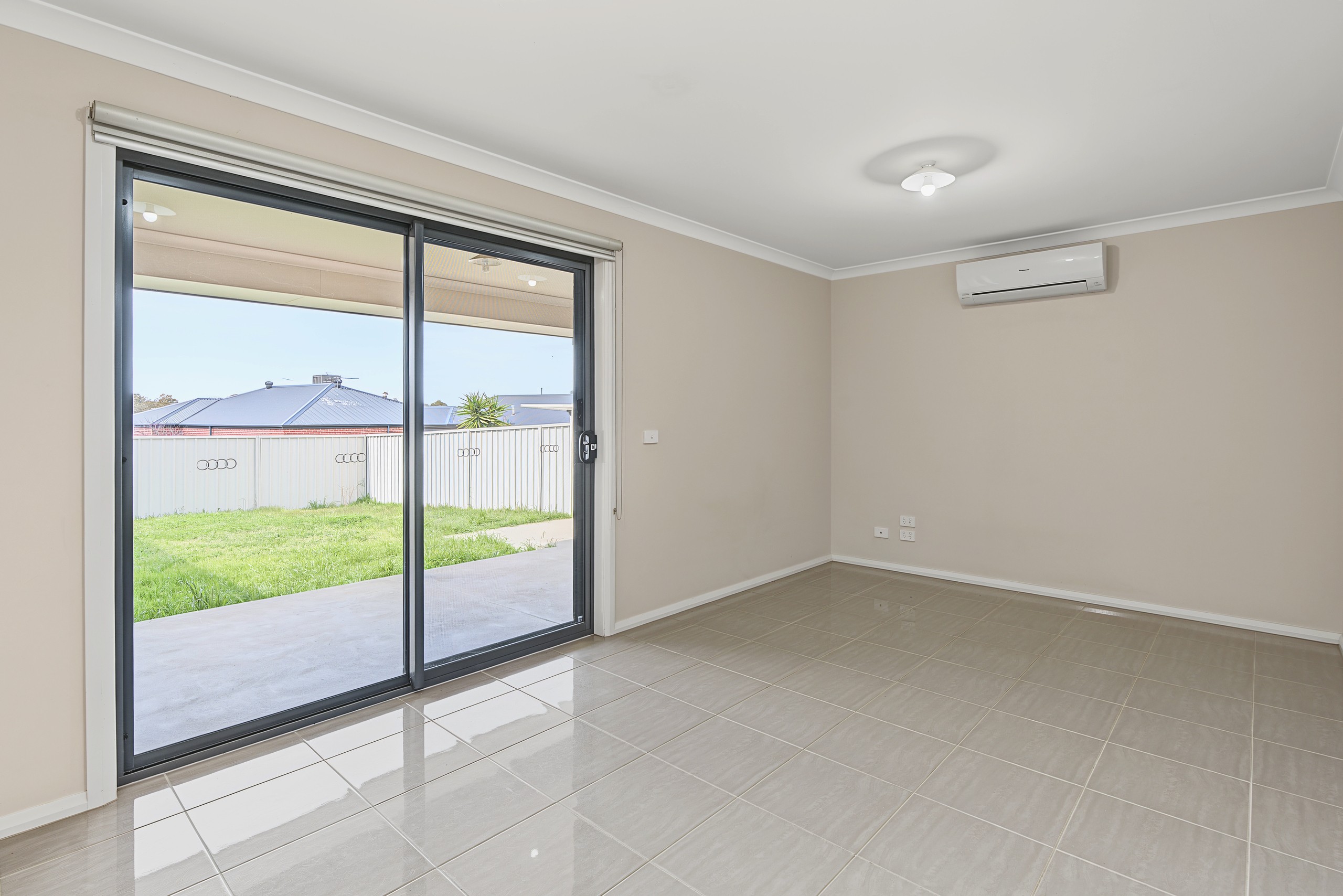 34 A Hanrahan Street, Hamilton Valley, NSW 2641