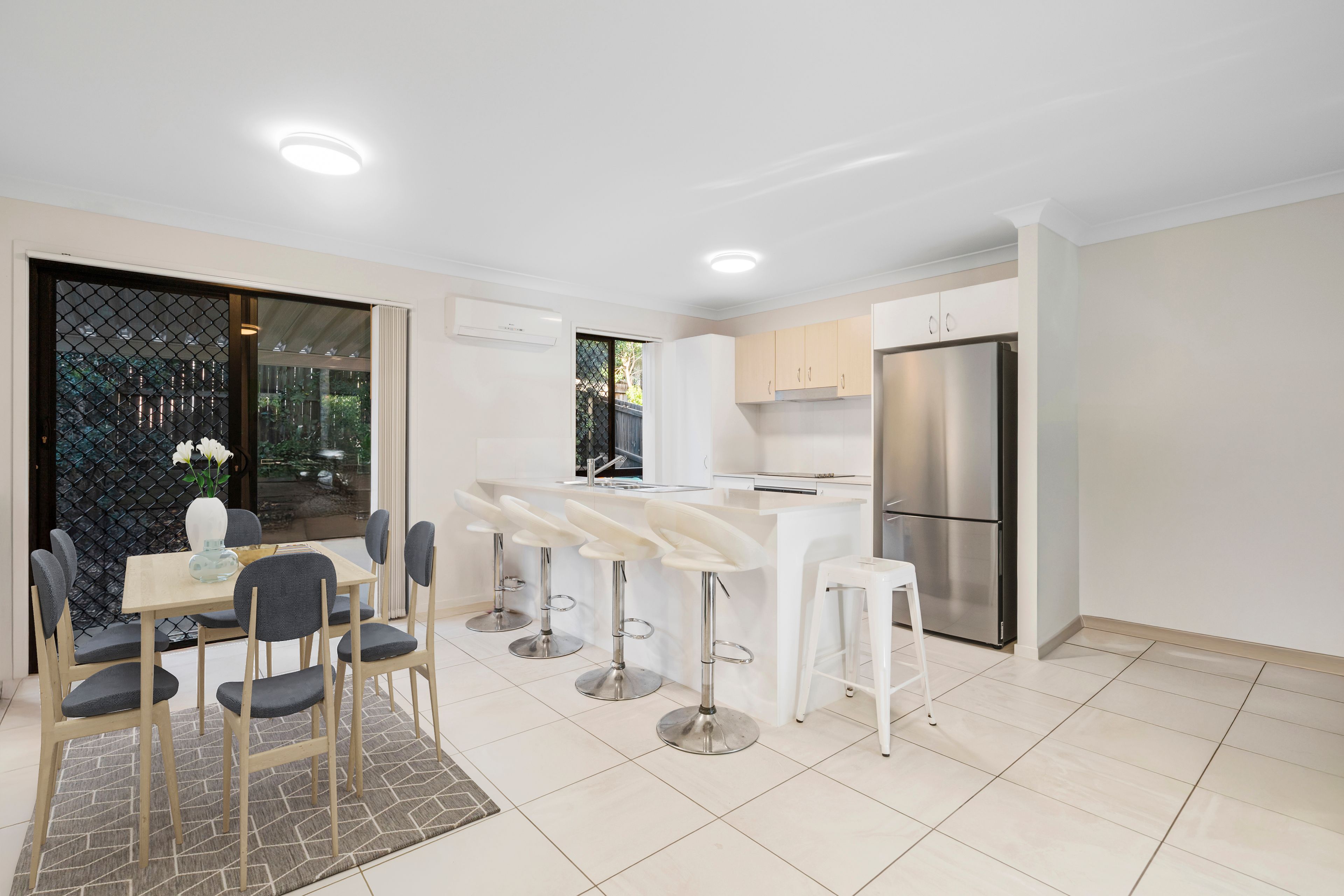 43/23 Earl Street — photo 3 of 14