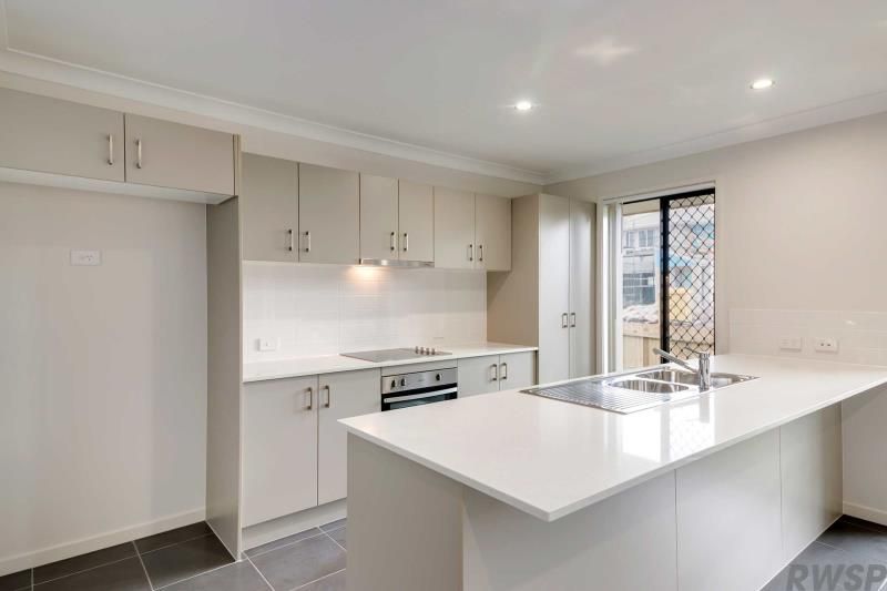 32 Flora Terrace, Pimpama, QLD 4209
