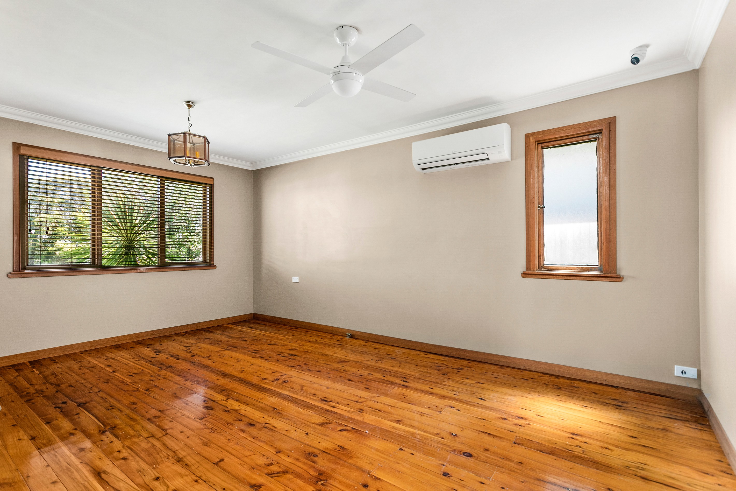 2 Roydon Avenue, Lake Illawarra, NSW 2528