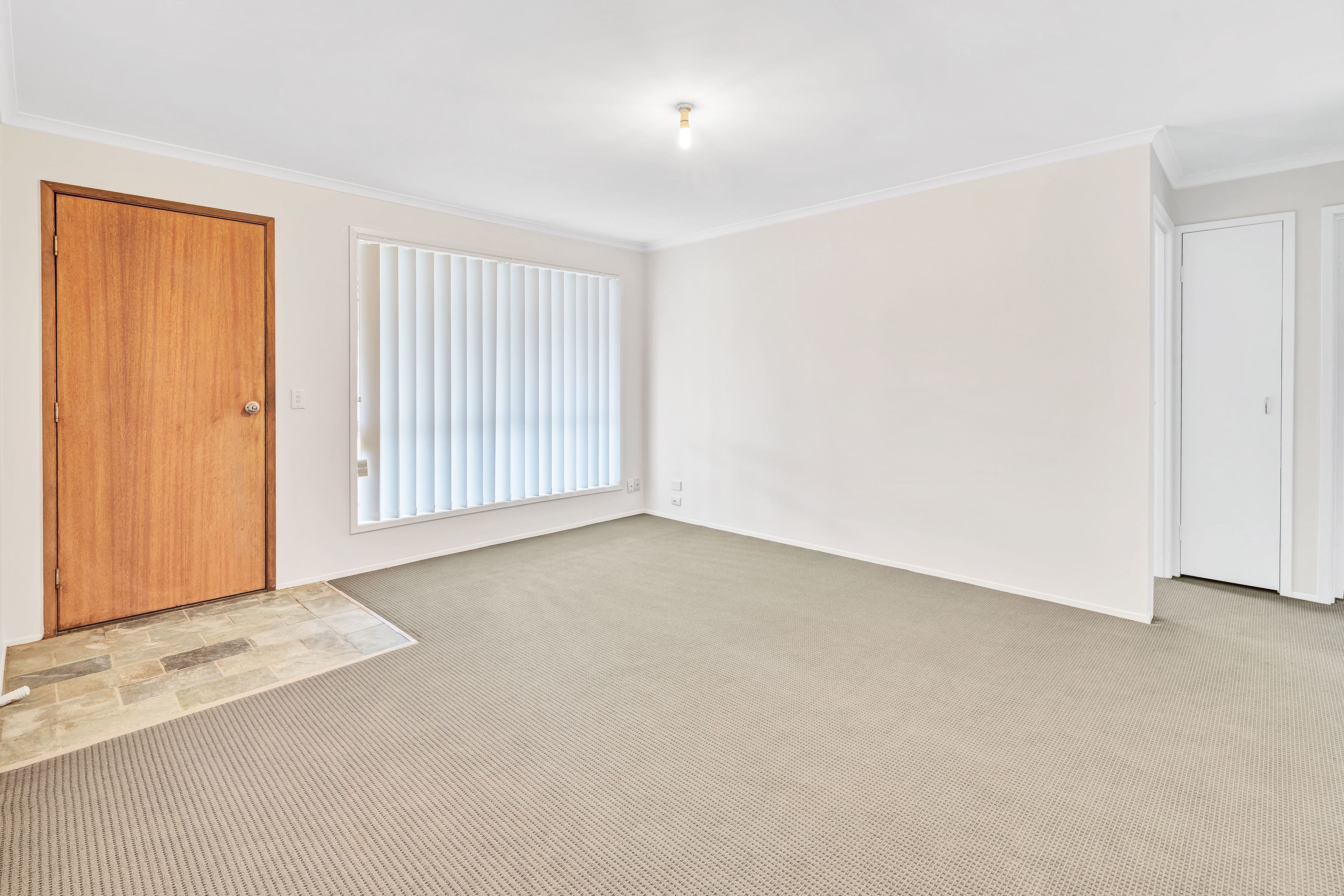2/4 Hepburn Court, Oxenford QLD 4210