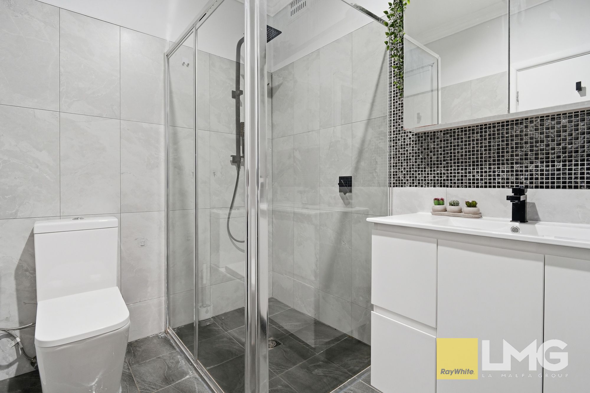 57 Vaughan Street — photo 9 of 25