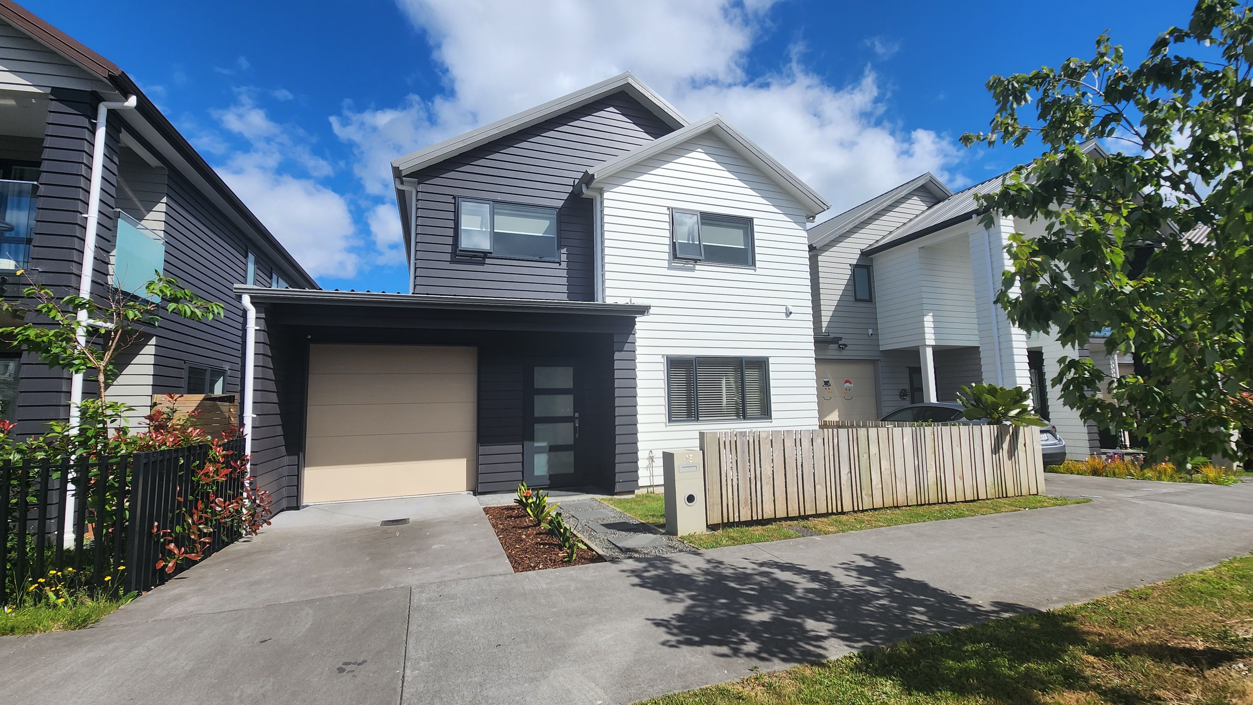 15 Autumn Blaze Street, Hobsonville, Waitakere City