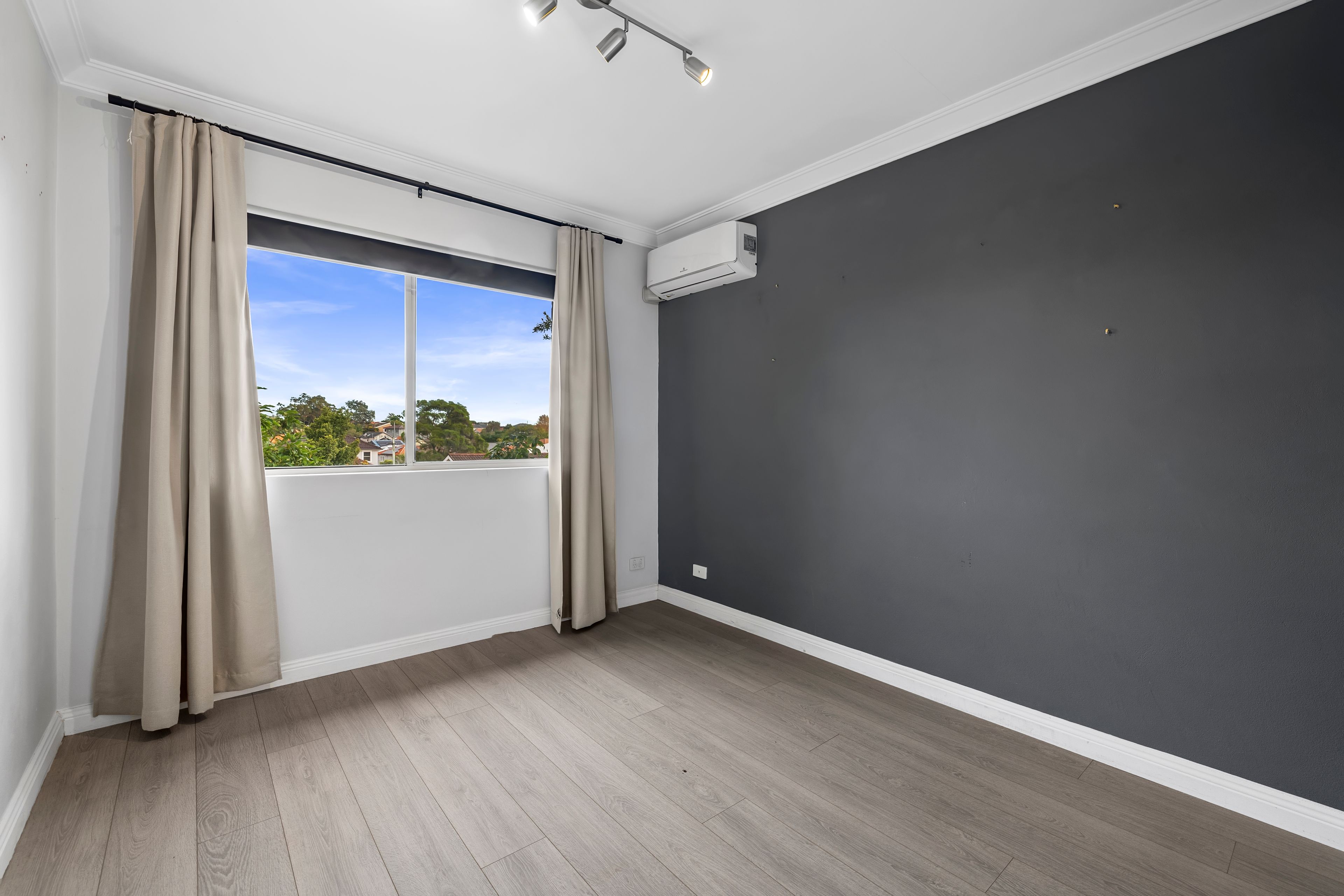 272 Lyons Road — photo 19 of 21