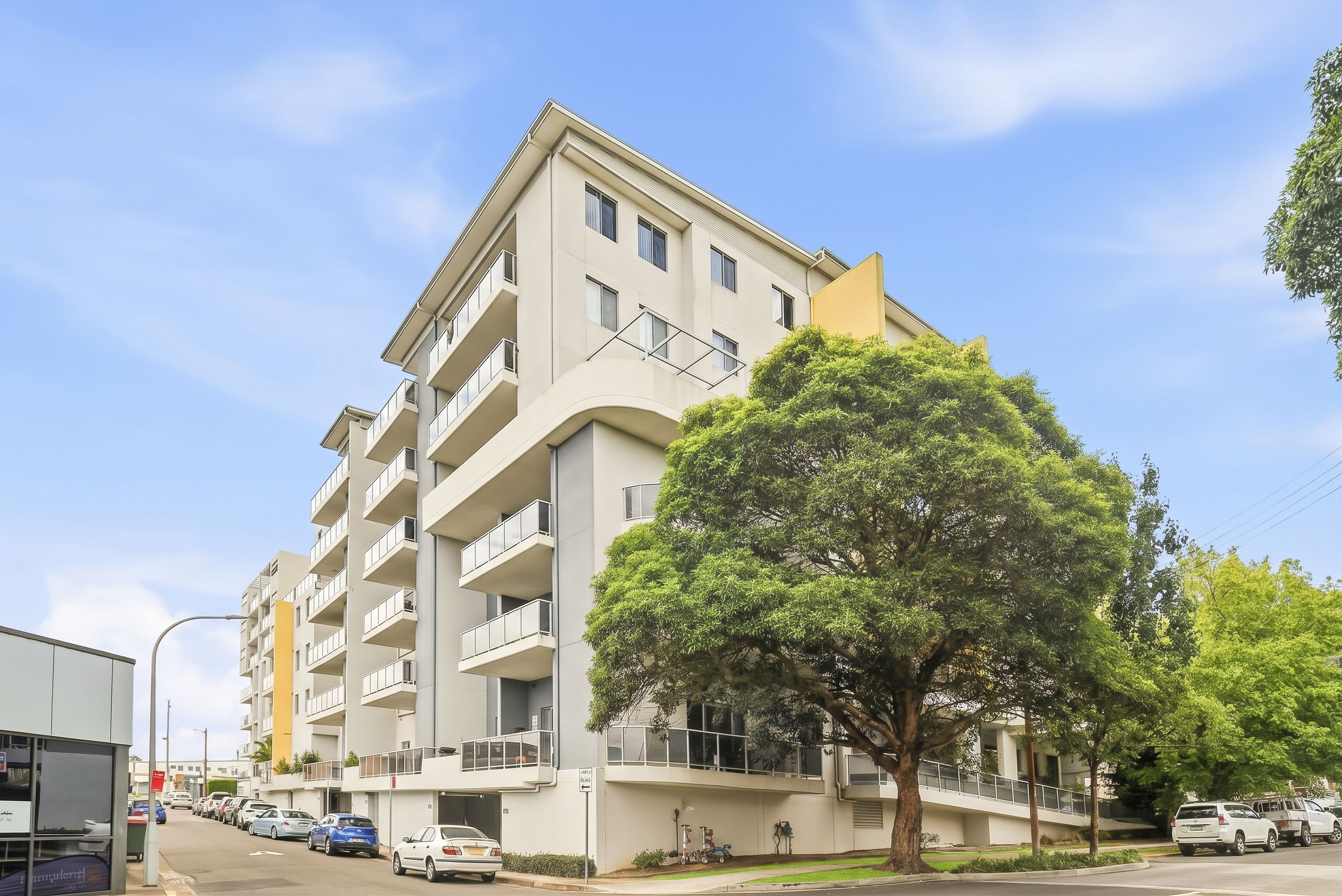 23/51-53 King Street — photo from Ray White Glenmore Park