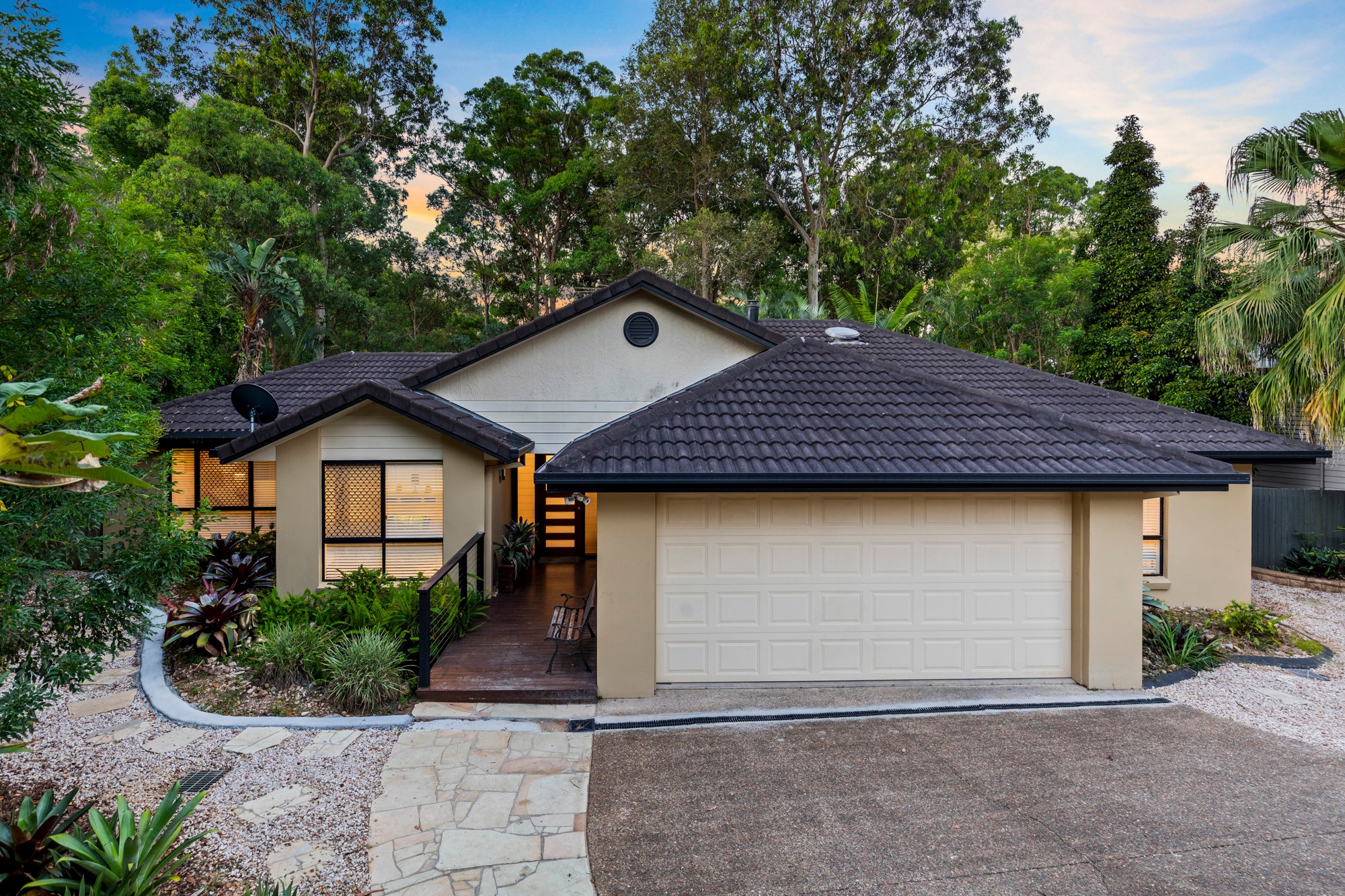 11 Ken Duncombe Drive, Cashmere, QLD 4500