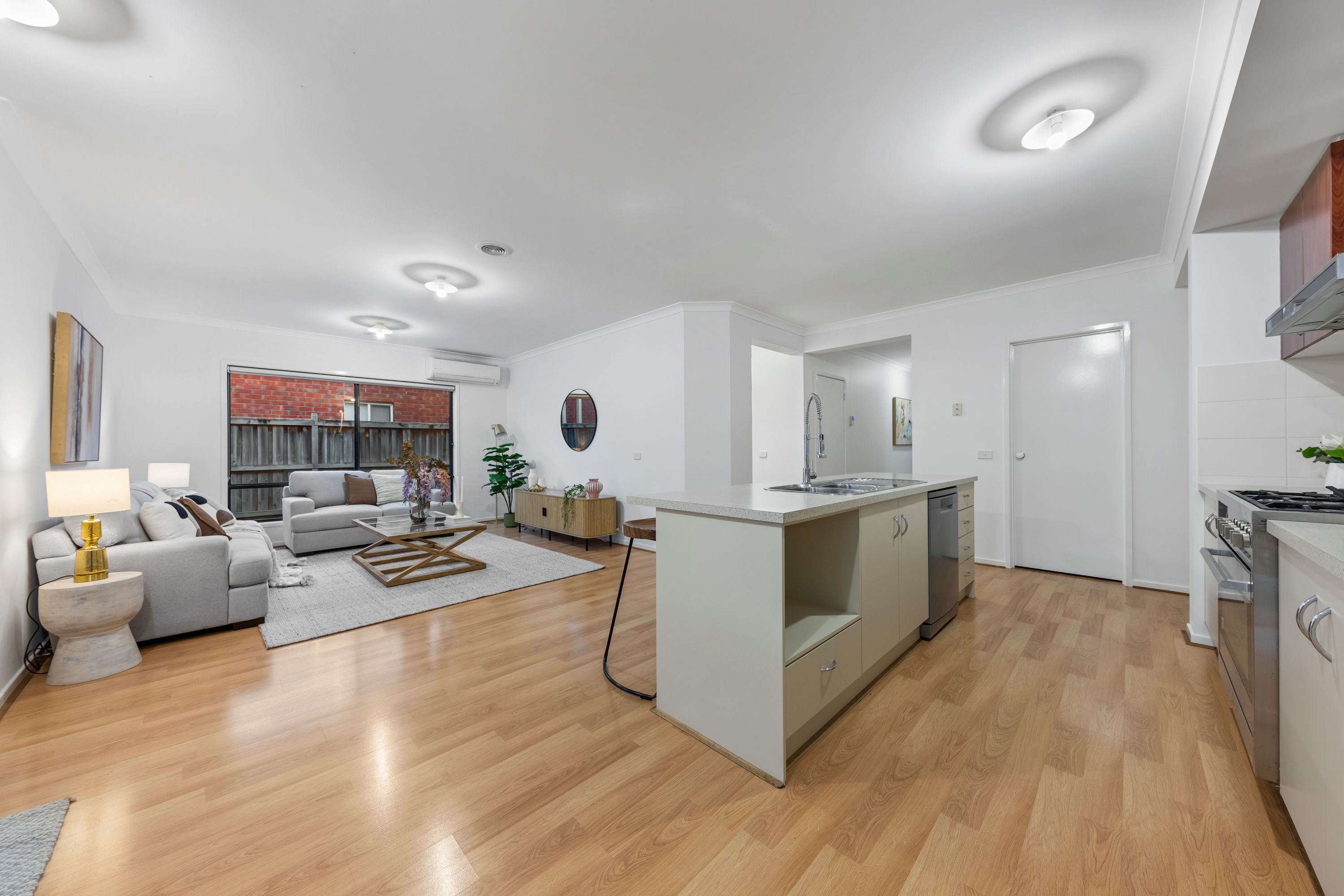 49 Linden Tree Way — photo 6 of 28