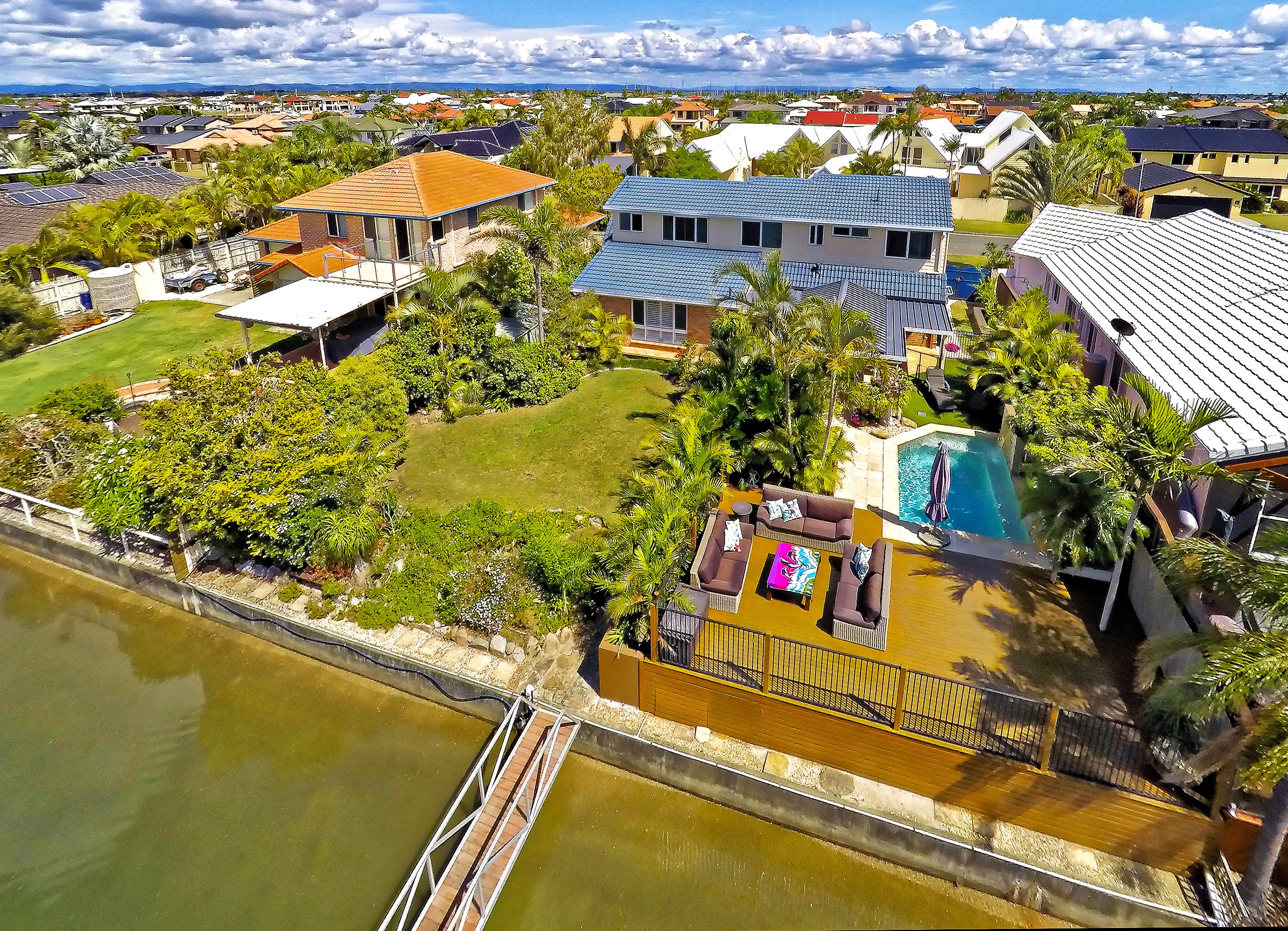 52 Intrepid Court, NEWPORT, QLD 4020