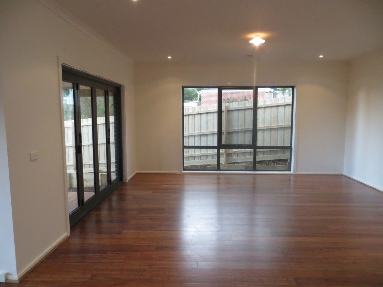 2/7 Melinga Crescent, Chadstone, VIC 3148