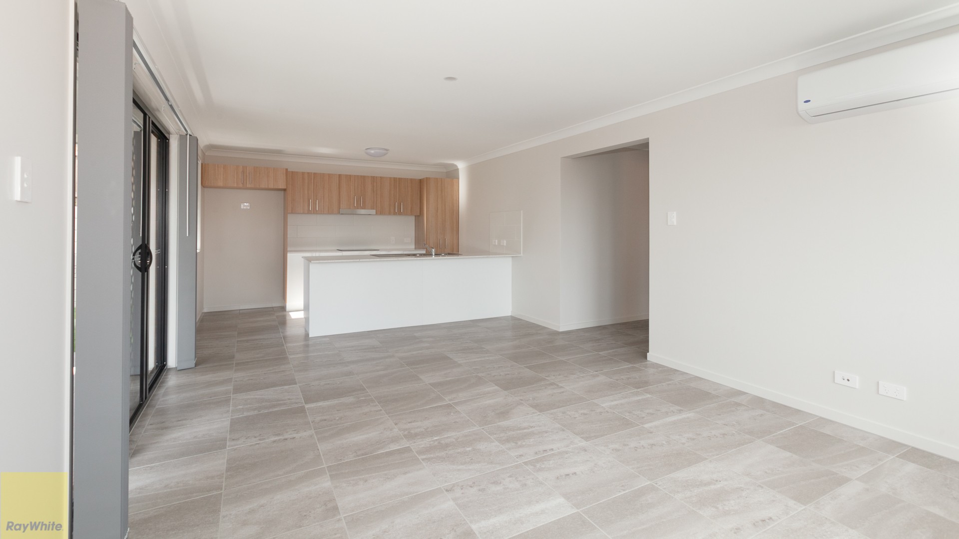 12 Finlayson Street Lot 5948, Spring Mountain, QLD 4300