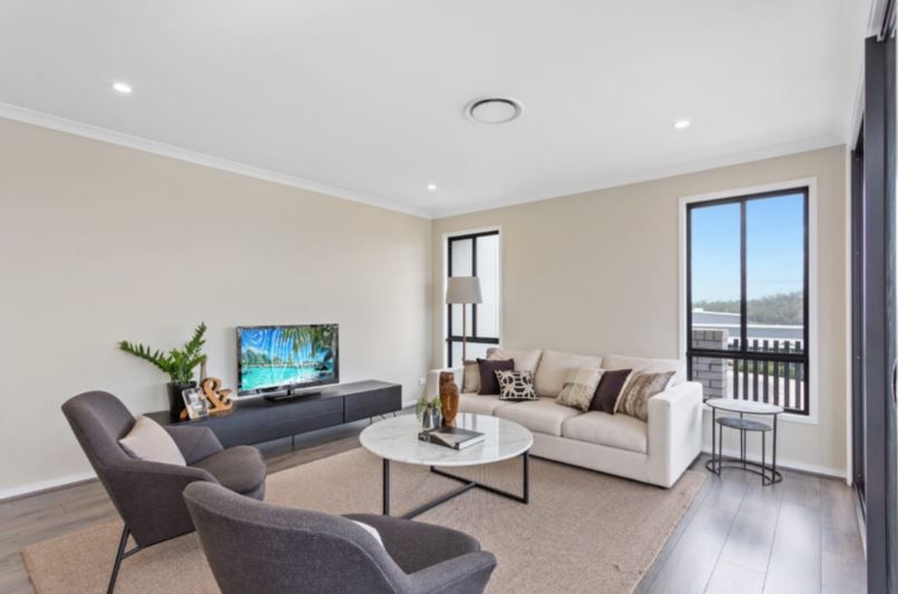 67 Mark Dillon Circuit, SPRING MOUNTAIN, QLD 4300