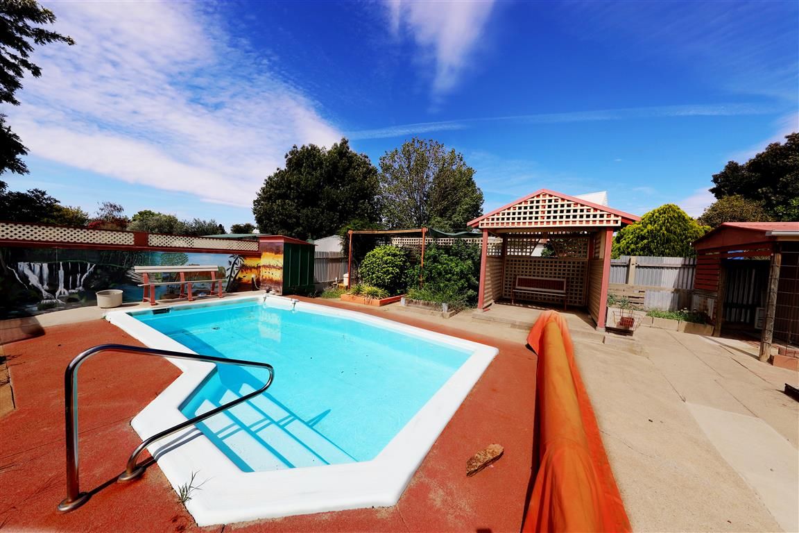 10 Colwell Street, Tumut, NSW 2720