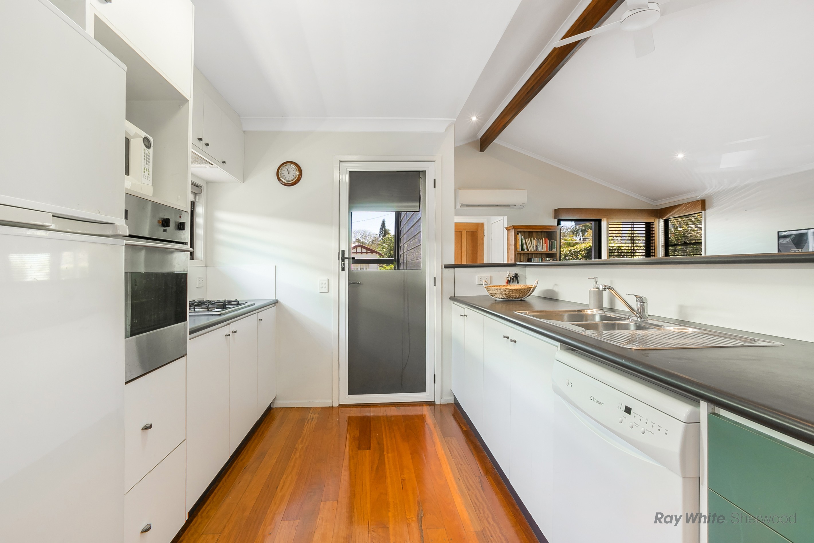 19 Leybourne Street, Chelmer, QLD 4068