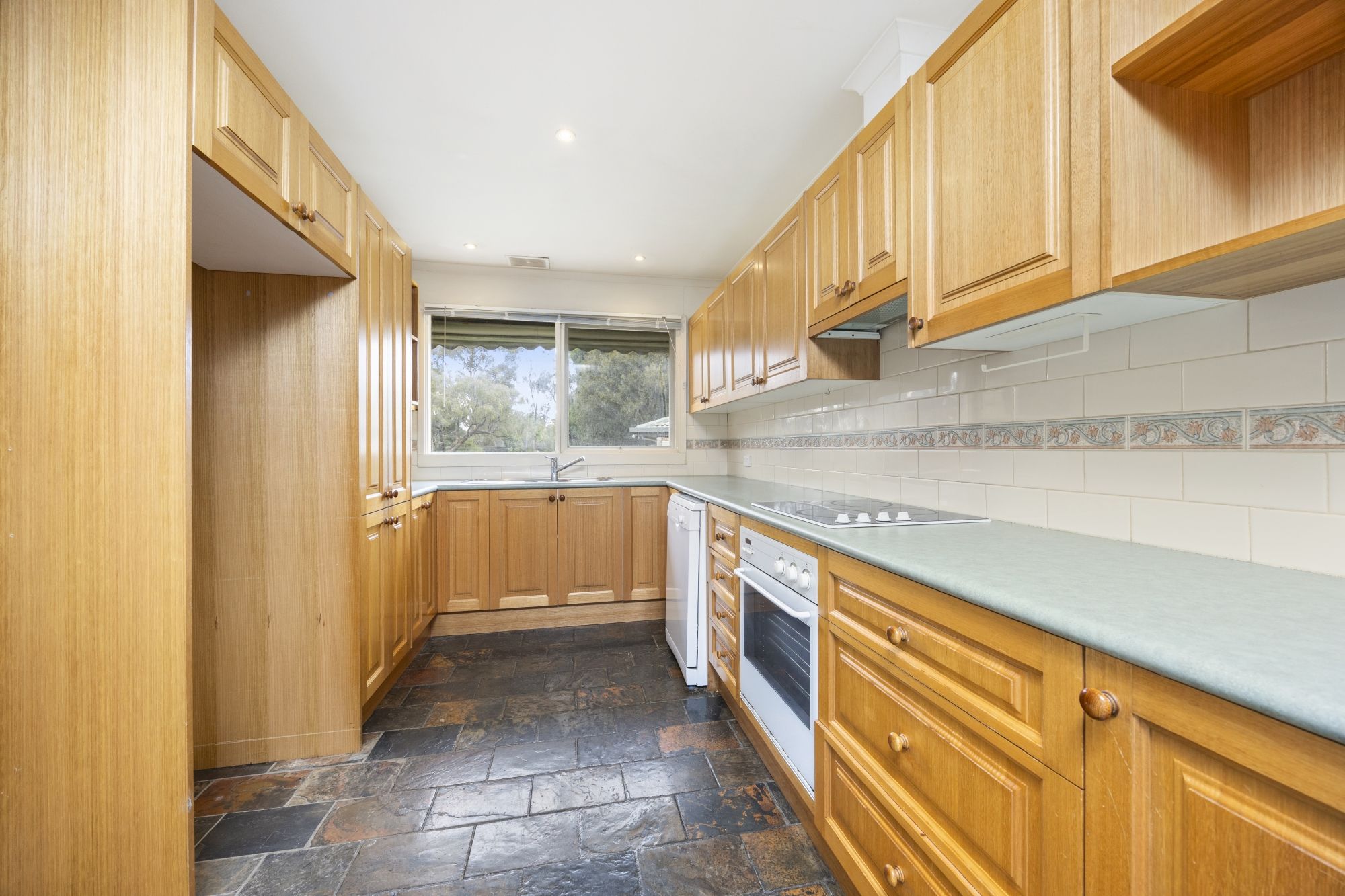 43 Dobson Street, Ferntree Gully, VIC 3156