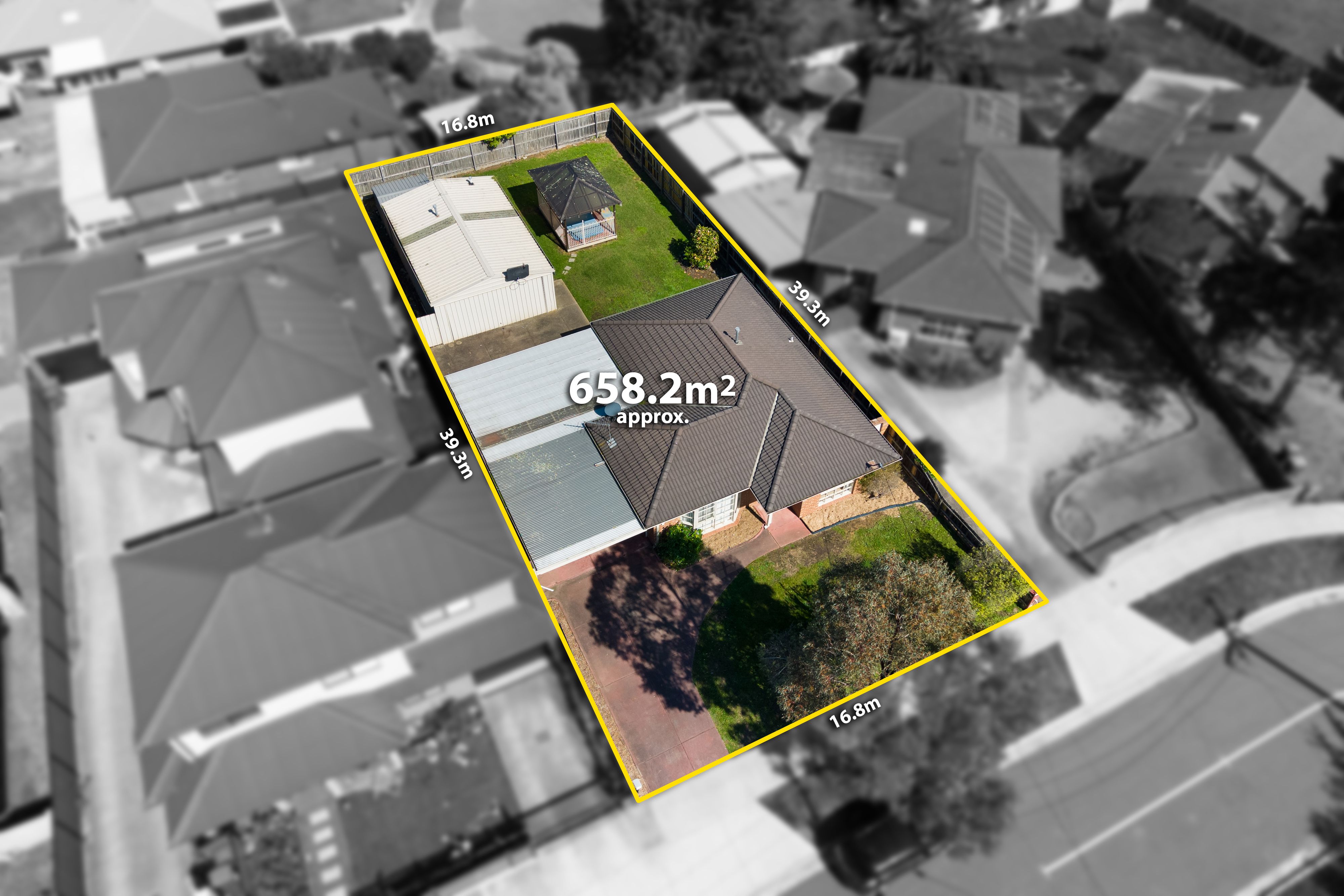 19 Beacon Hills Crescent — photo 16 of 21