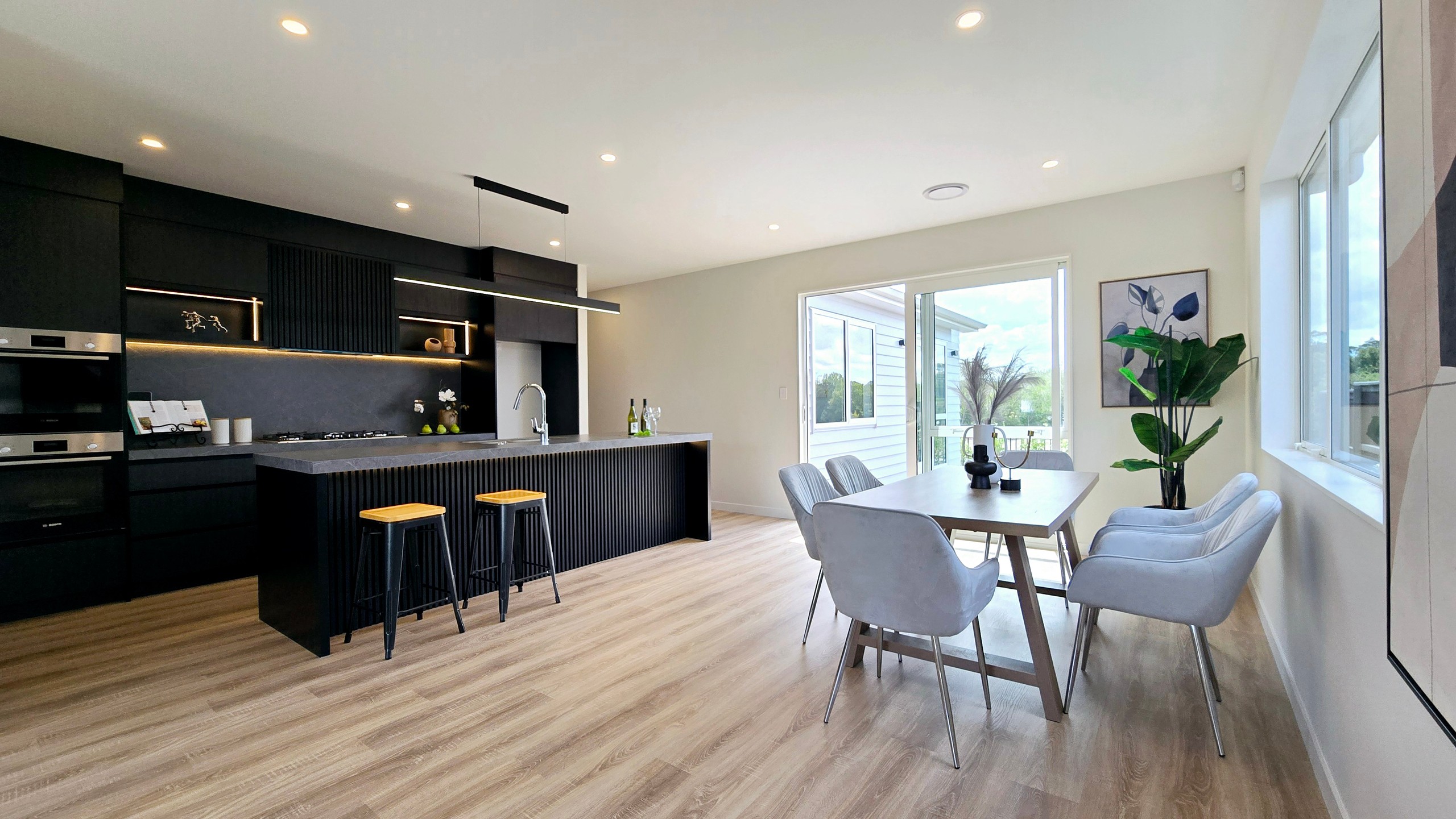 37 Tipu Crescent, Milldale, Rodney