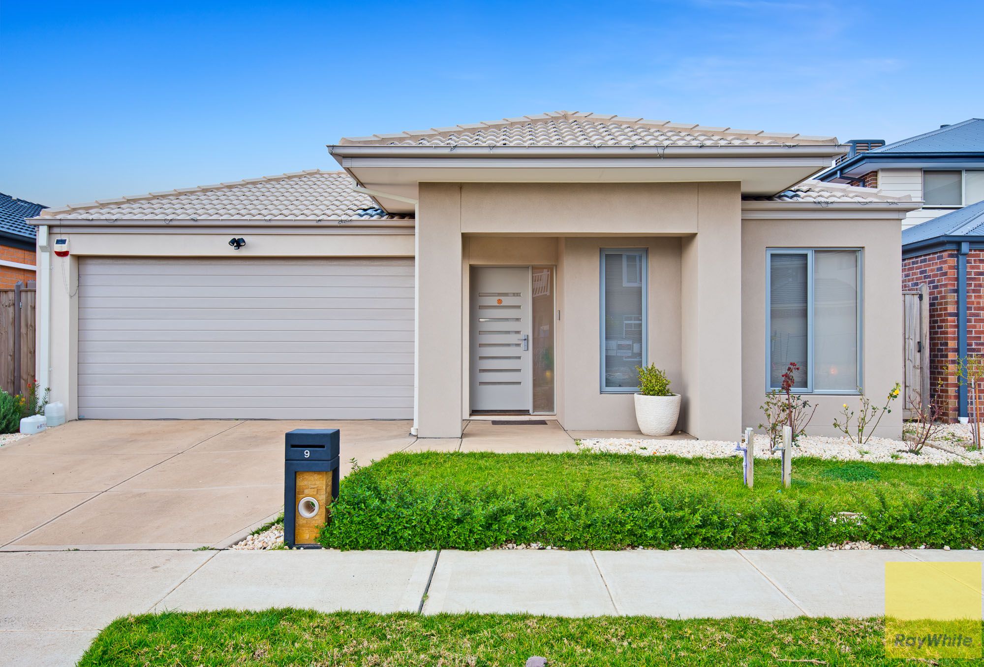 9 Brinkerhoff Crescent, Point Cook, VIC 3030