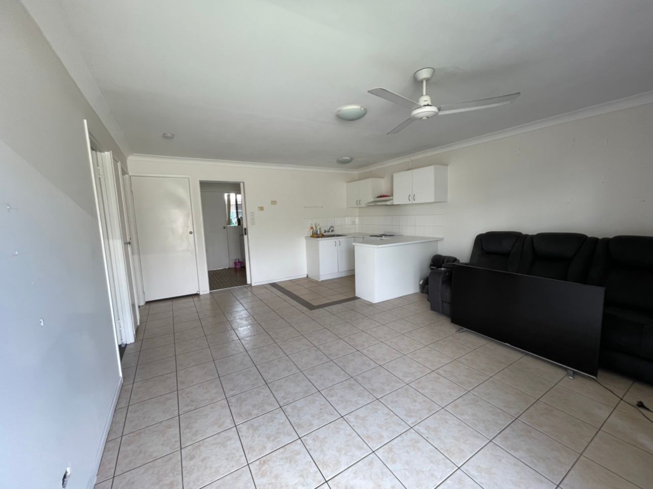 2/20 Donald Avenue, Paradise Point, QLD 4216