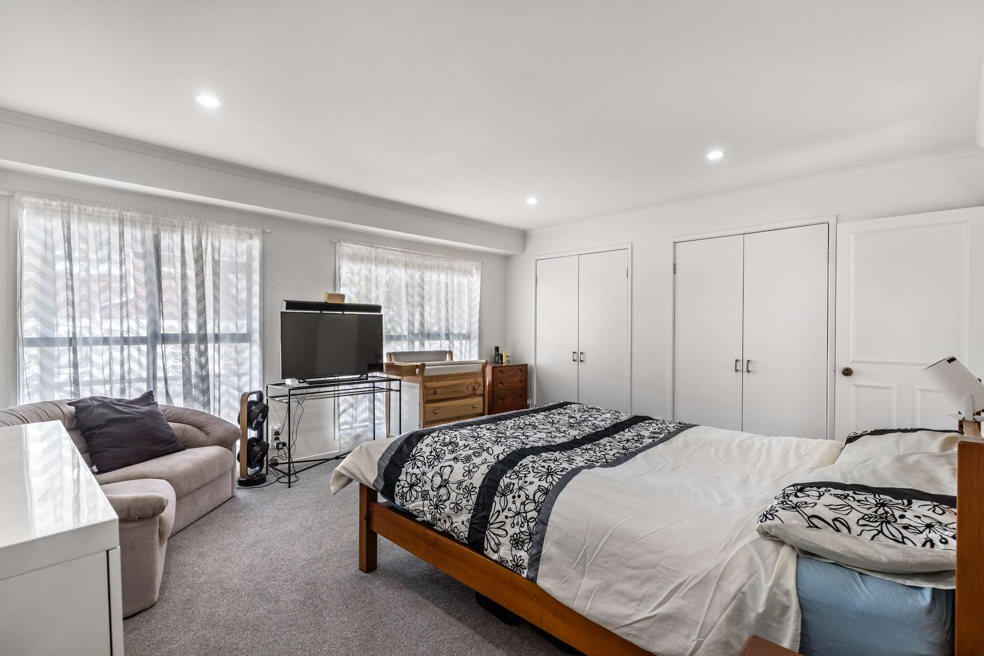 15 Flagstaff Place photo 23