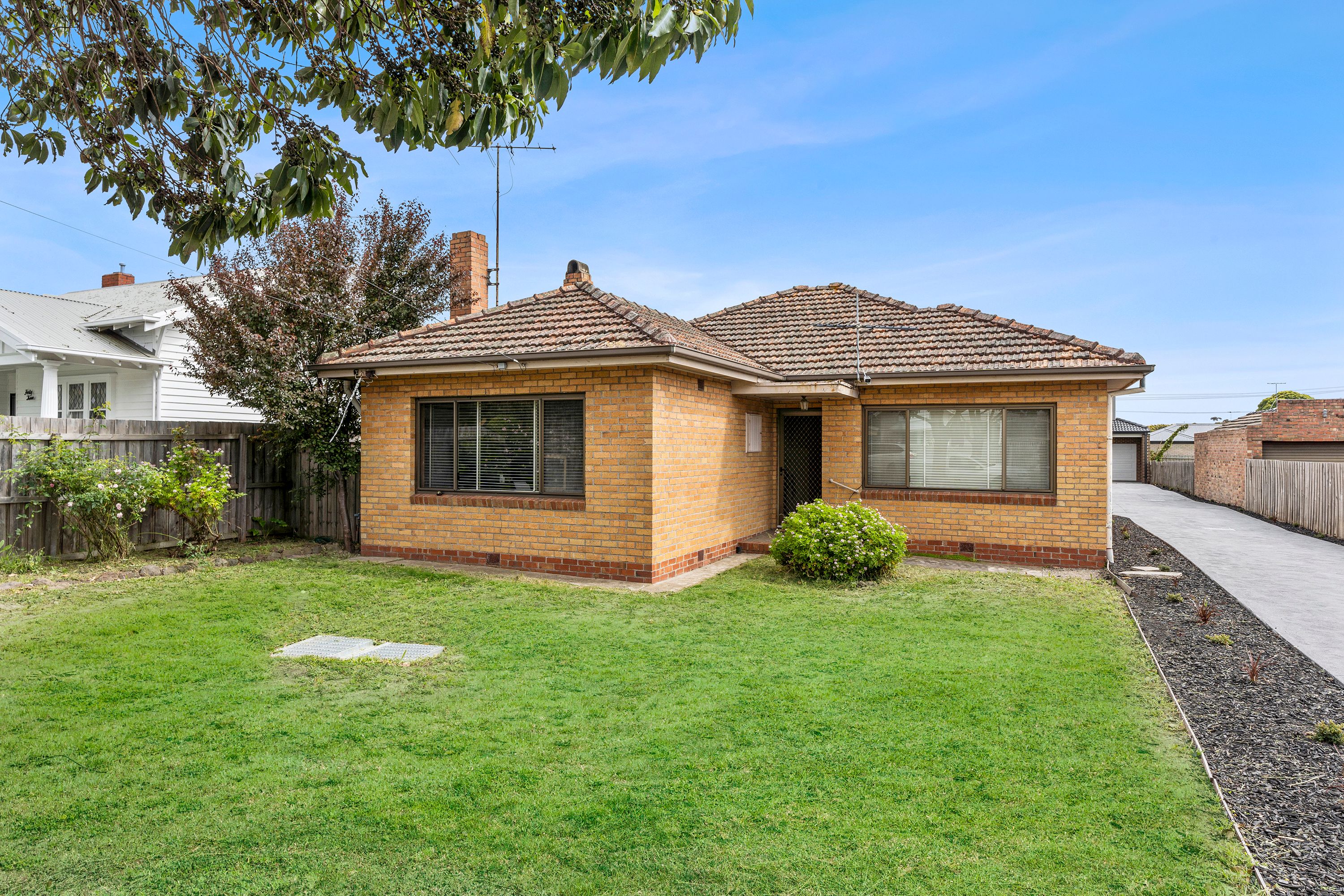 41 Logan Street, Hamlyn Heights VIC 3215