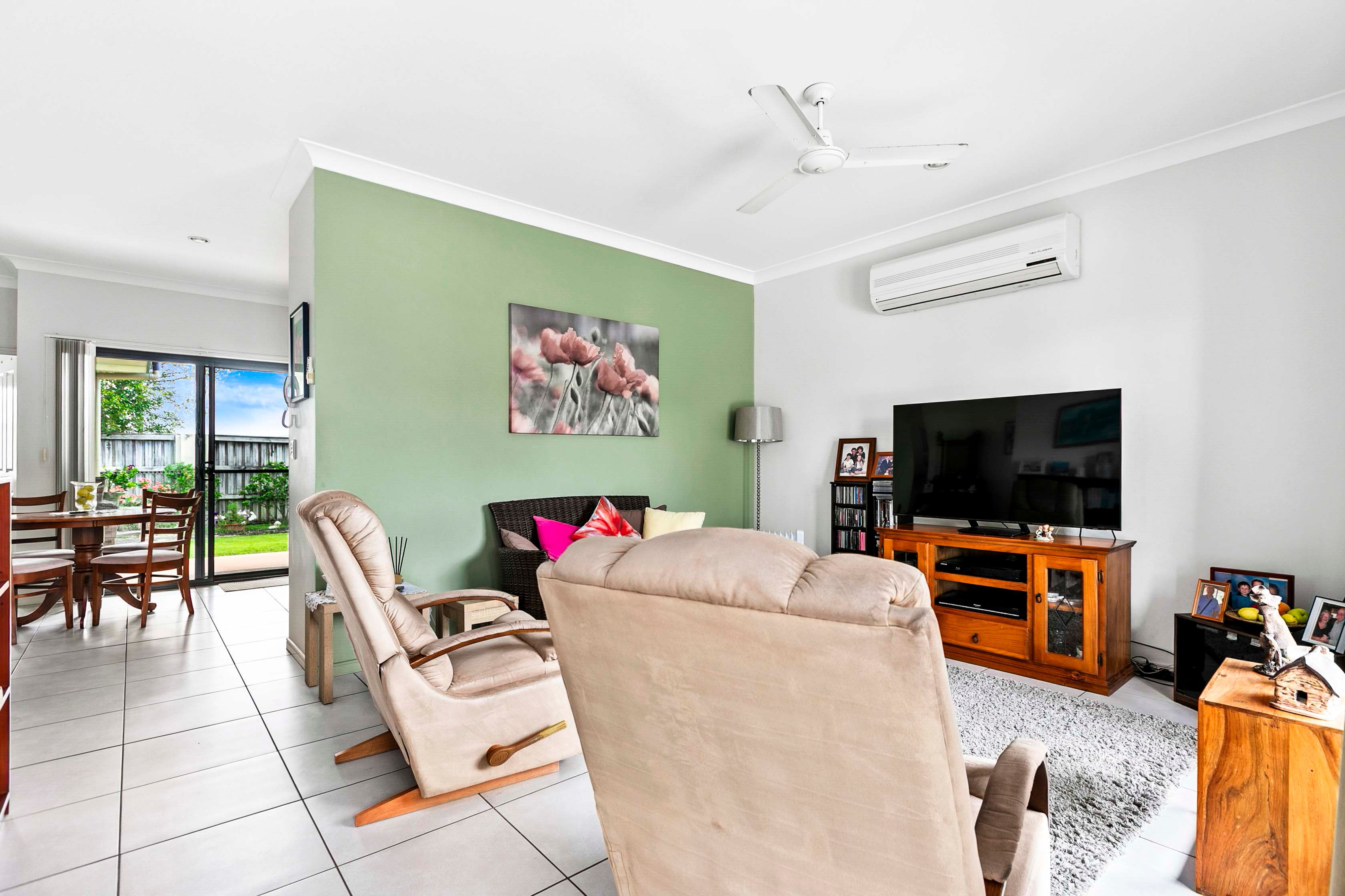 1/142-146 Elizabeth Street, Urangan, QLD 4655