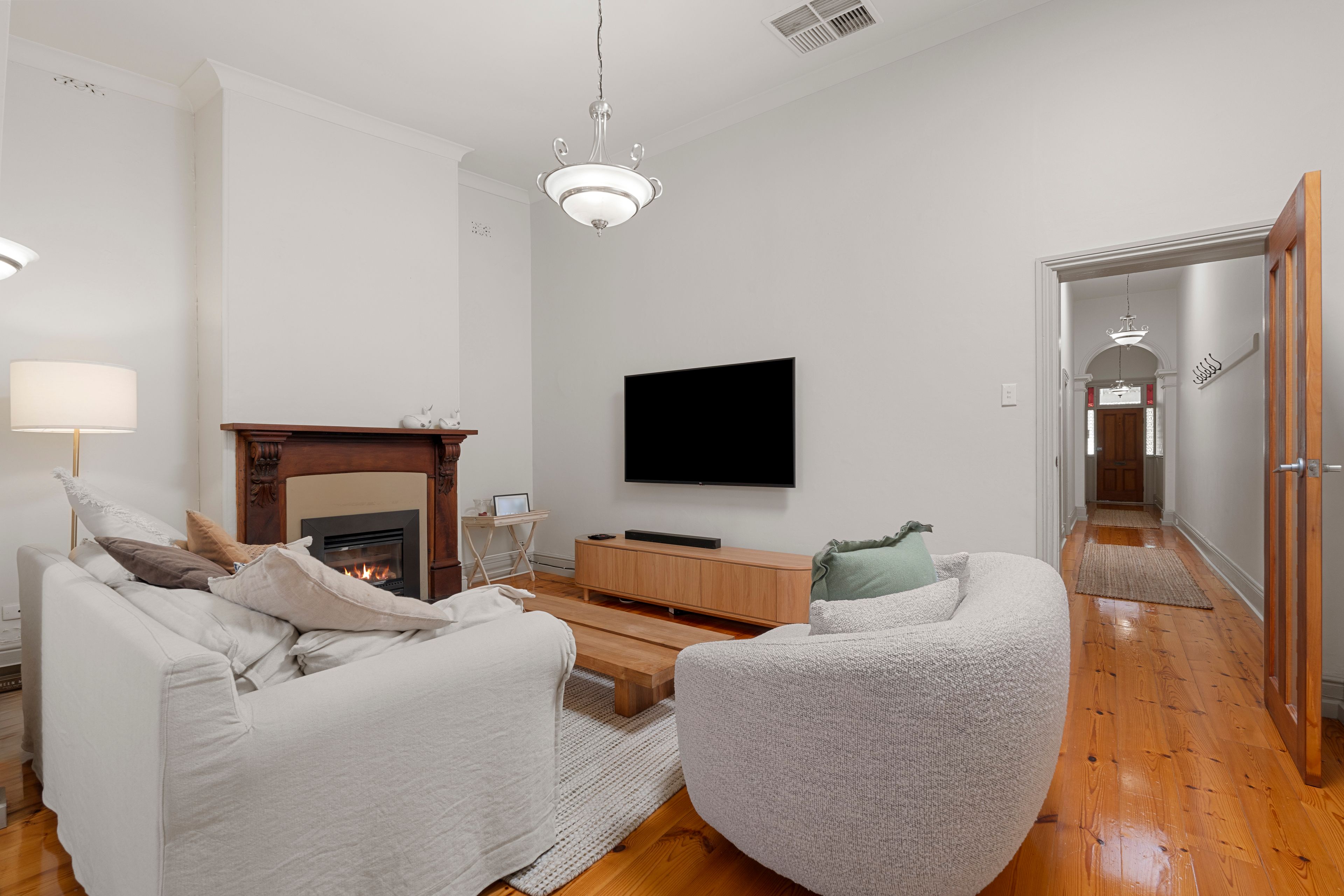 27 Gordon Street — photo 4 of 18