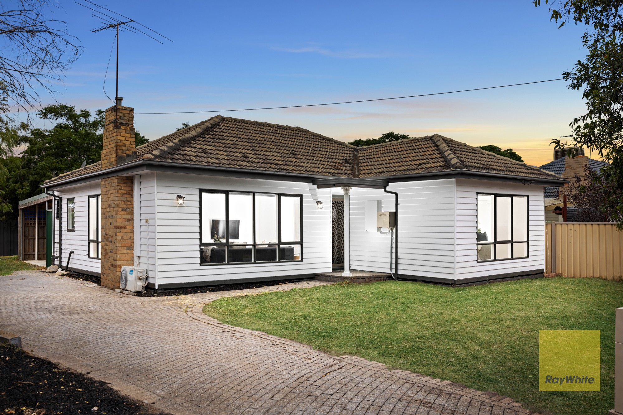 1/16 Wandsworth Avenue, Deer Park, VIC 3023