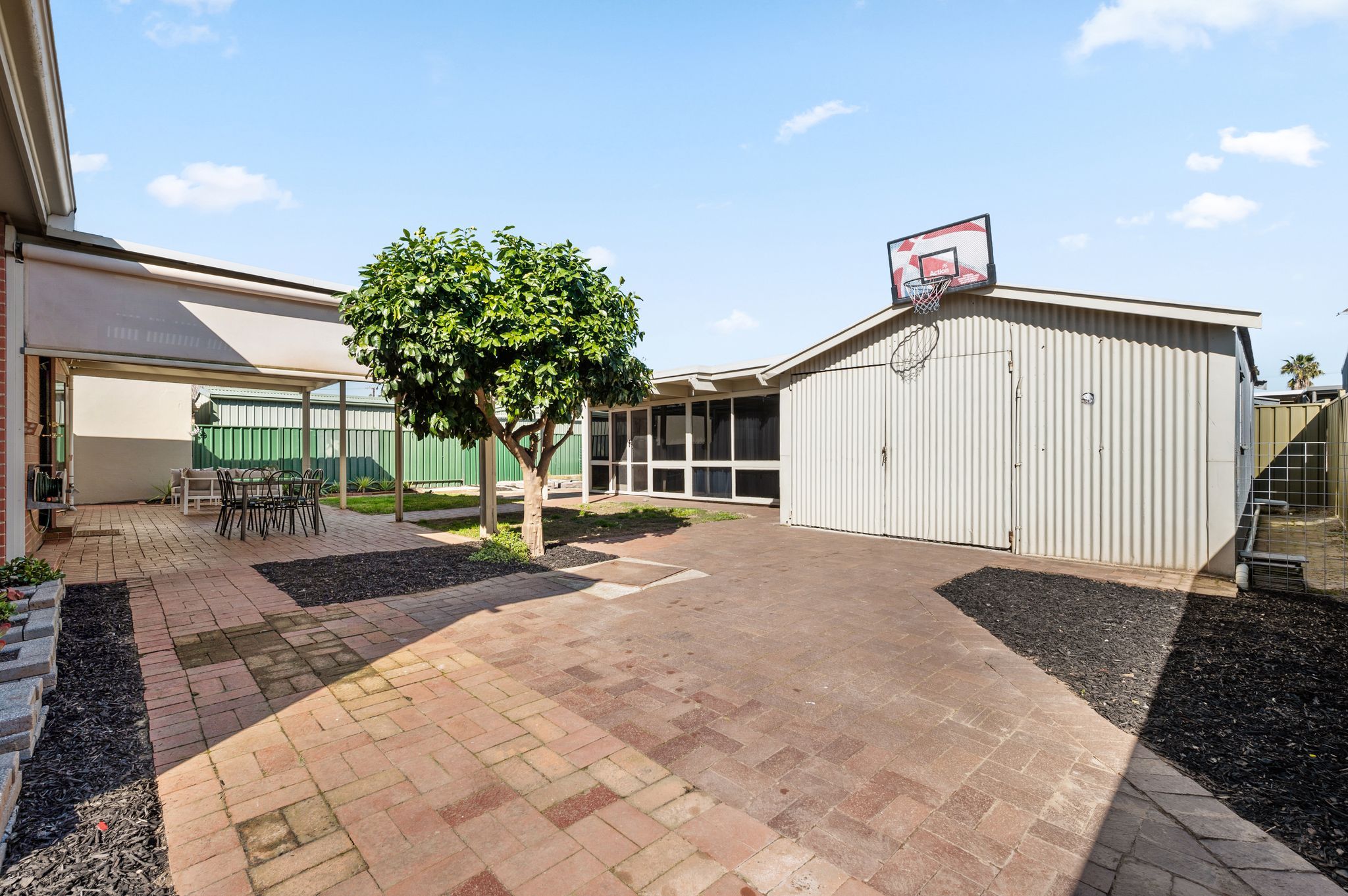 111 Oaklands Road — photo 14 of 19