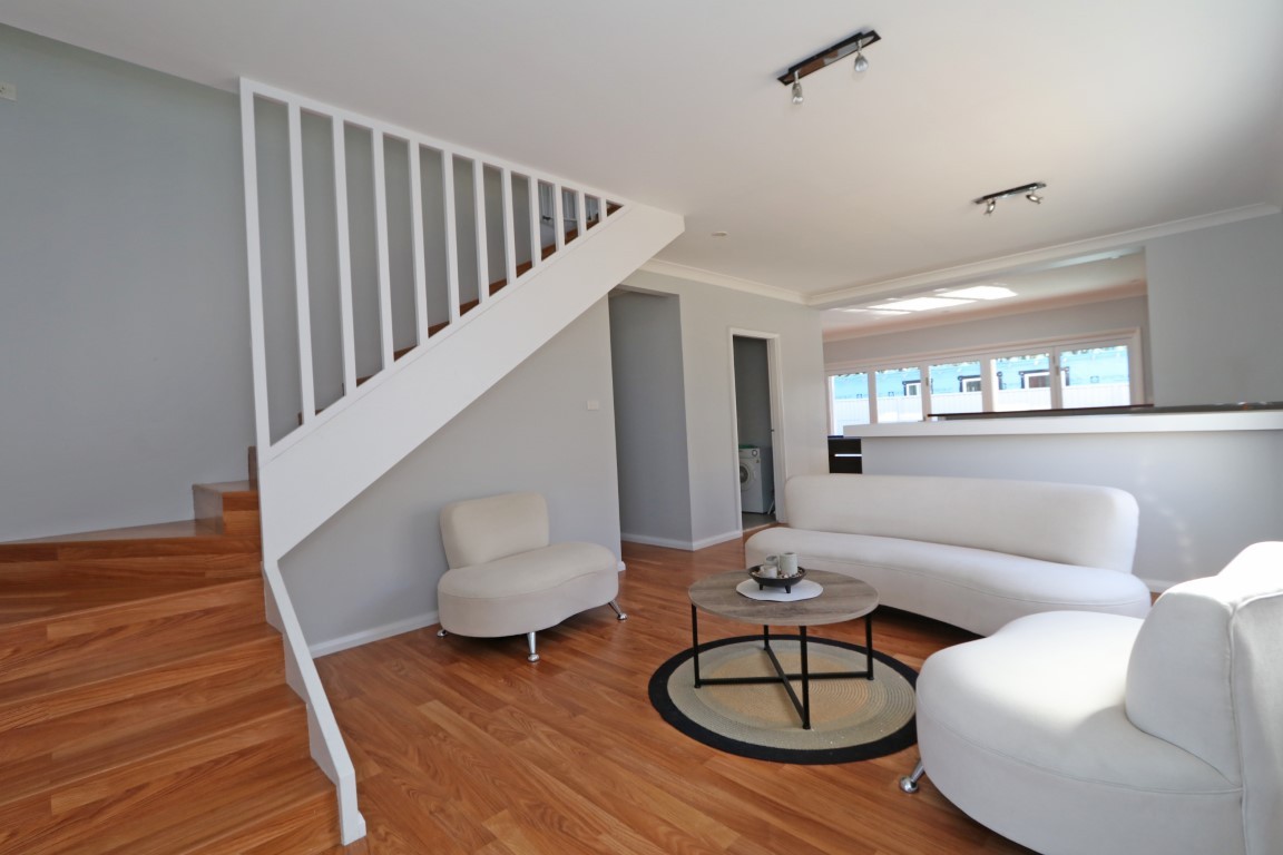 25 Blenheim Avenue, Berkeley Vale, NSW 2261