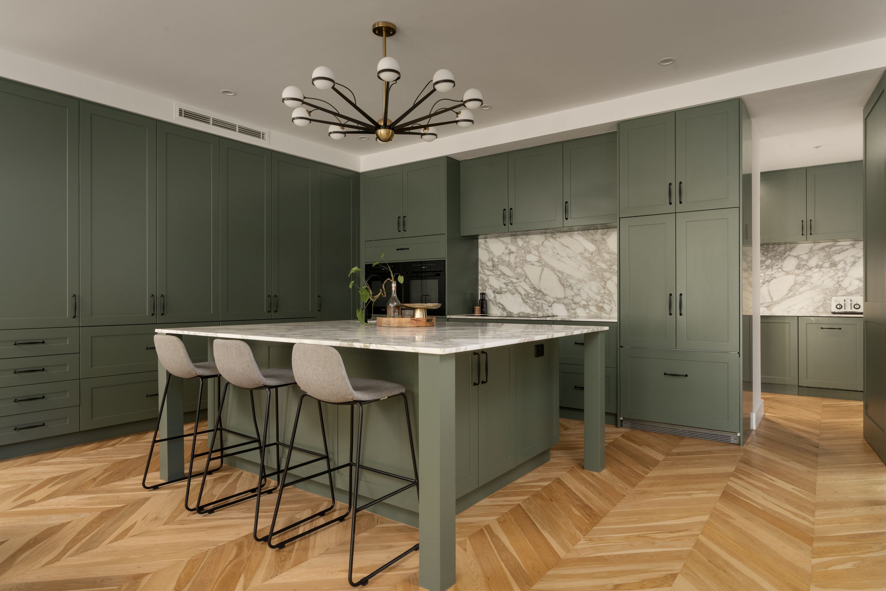 32 Long Street — photo 12 of 25