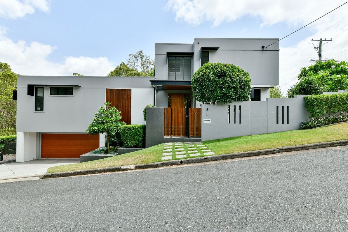 3 Tristania Drive, Bardon QLD 4065