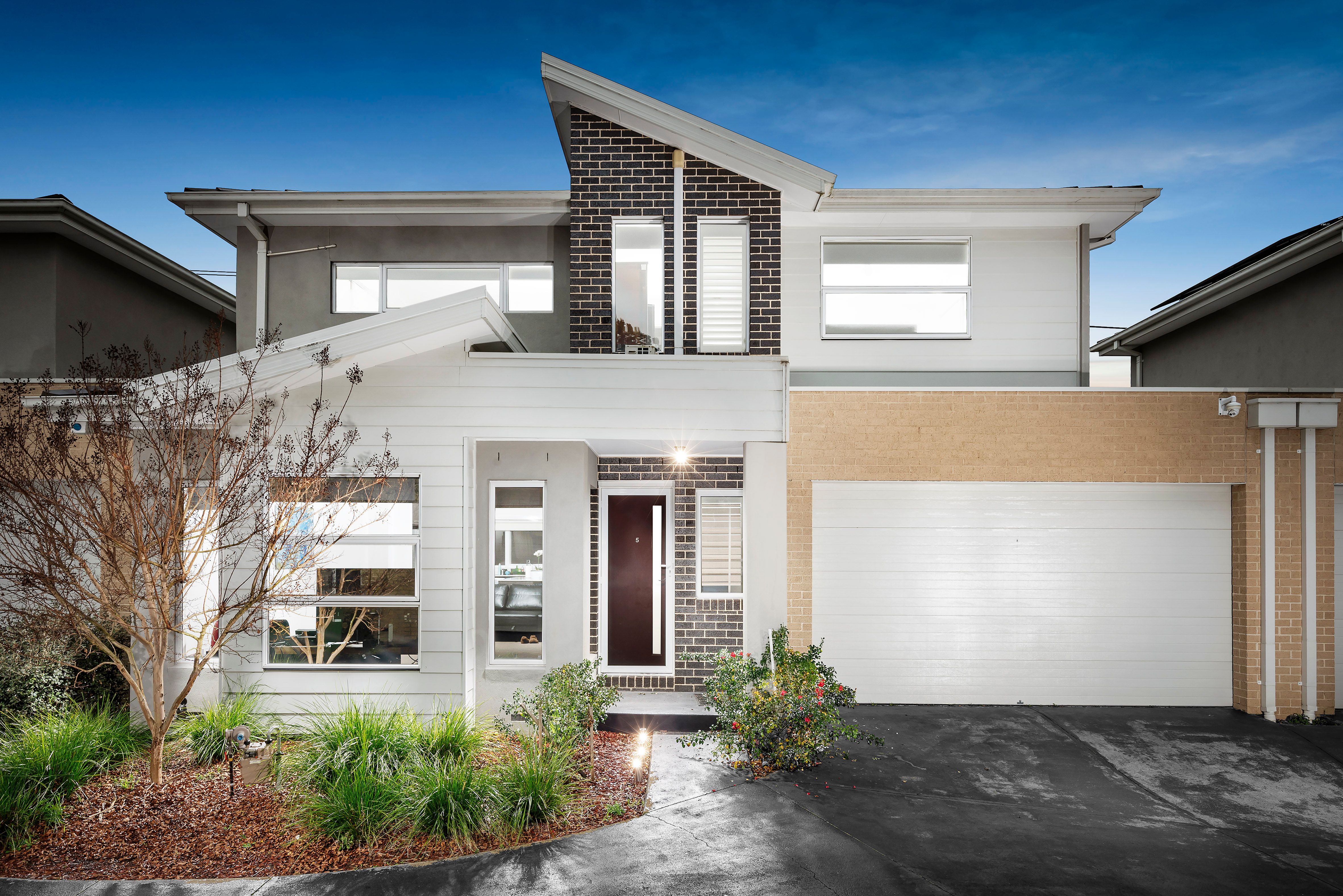 1 Gordon Court, Ringwood VIC 3134