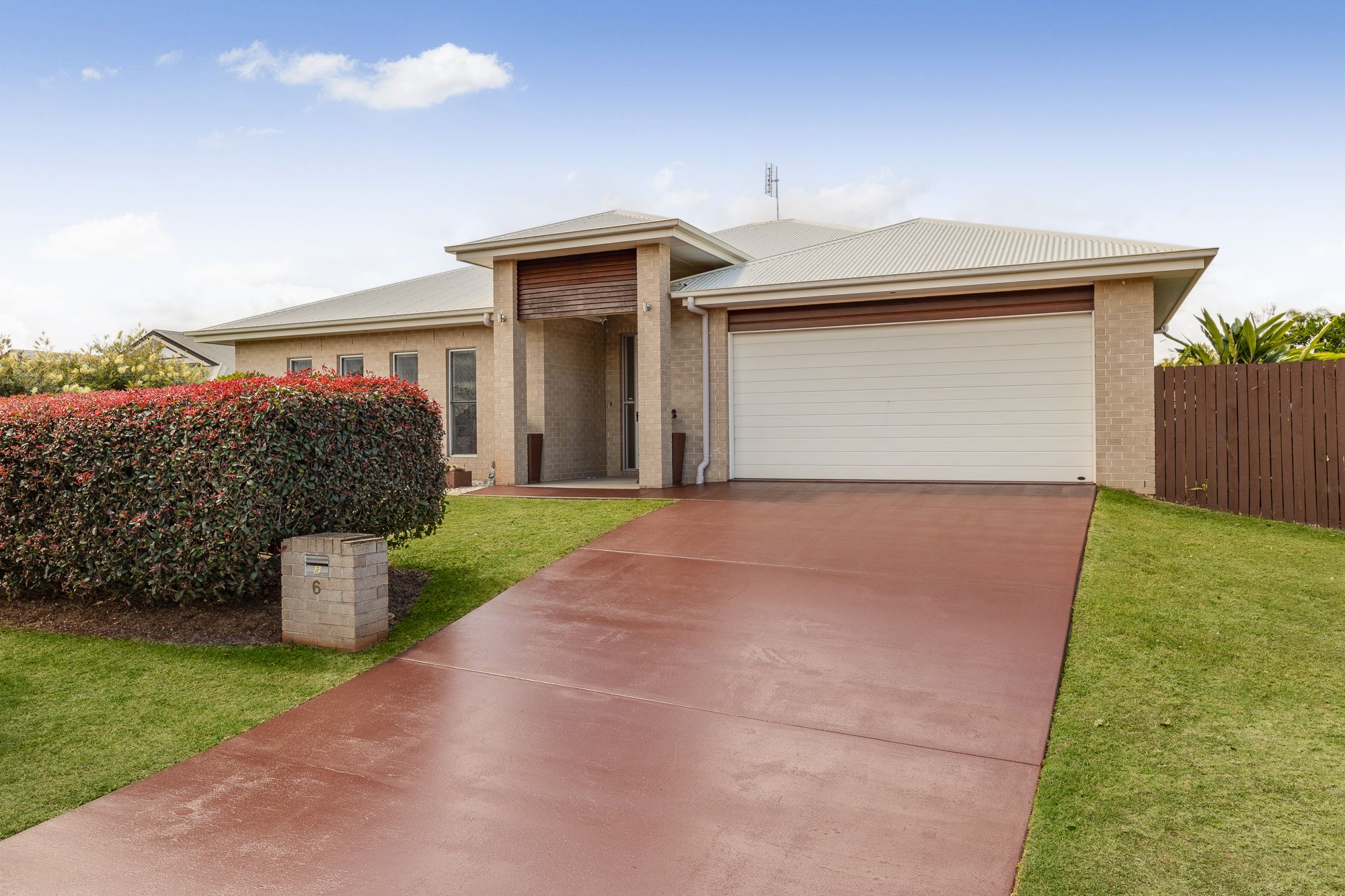 6 Rama Court, Kearneys Spring, QLD 4350