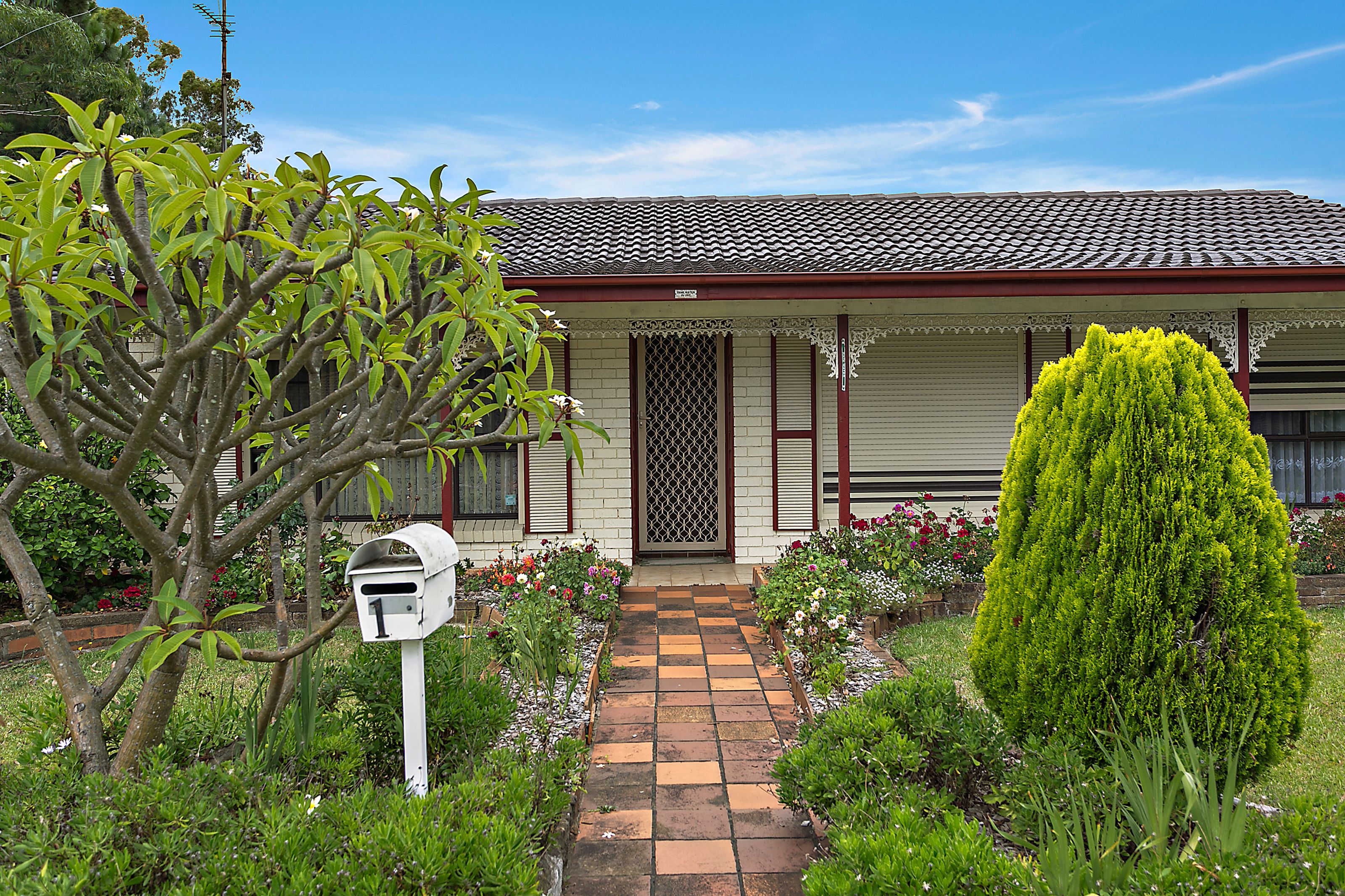 1 Birra Drive, Oak Flats, NSW 2529