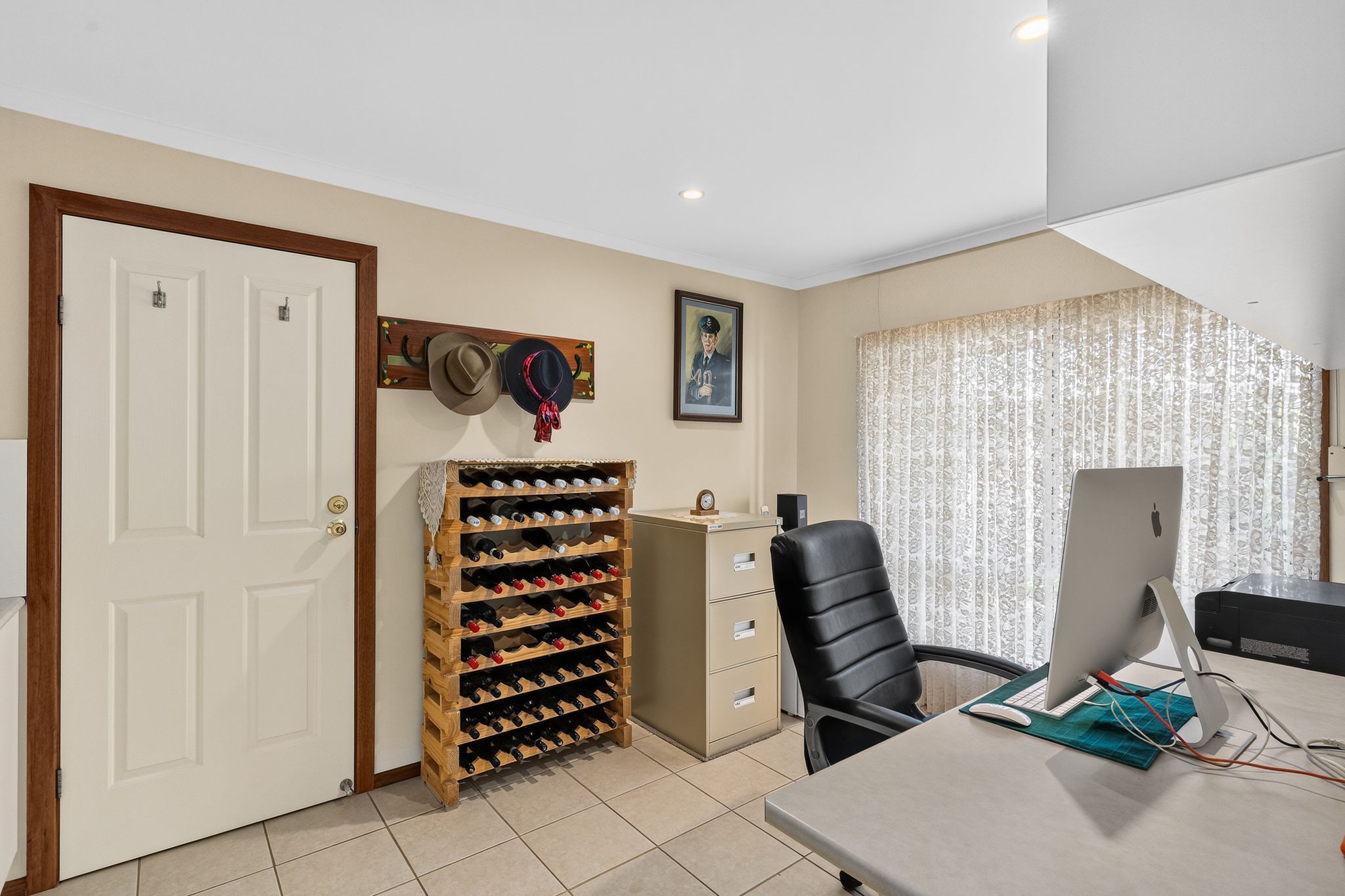 35 Rossiter Drive — photo 3 of 12
