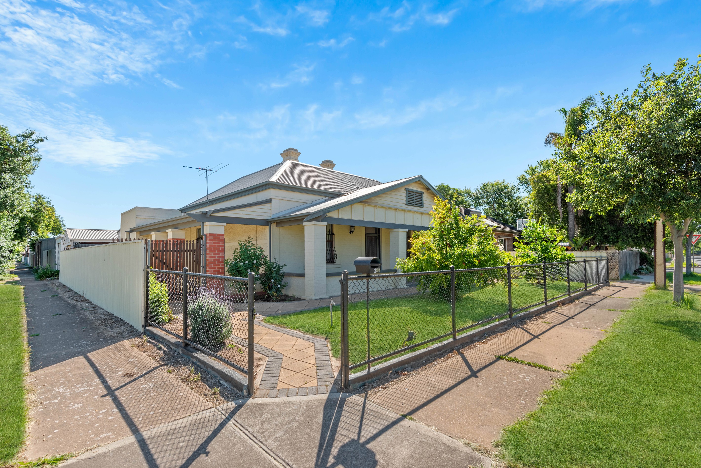2 Woodstock Street, Cheltenham, SA 5014