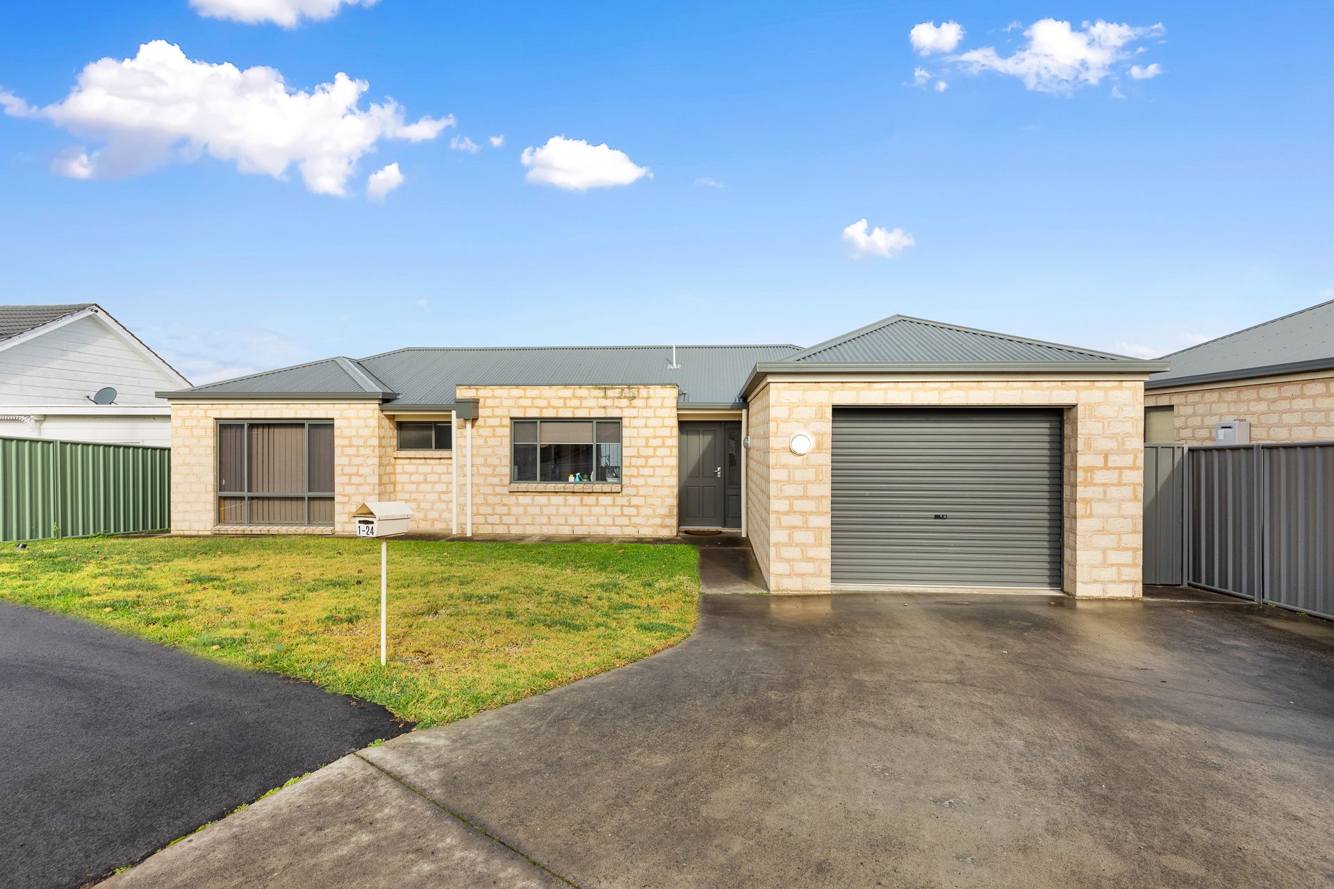 1 & 2/24 Fartch Street, Mount Gambier, SA 5290