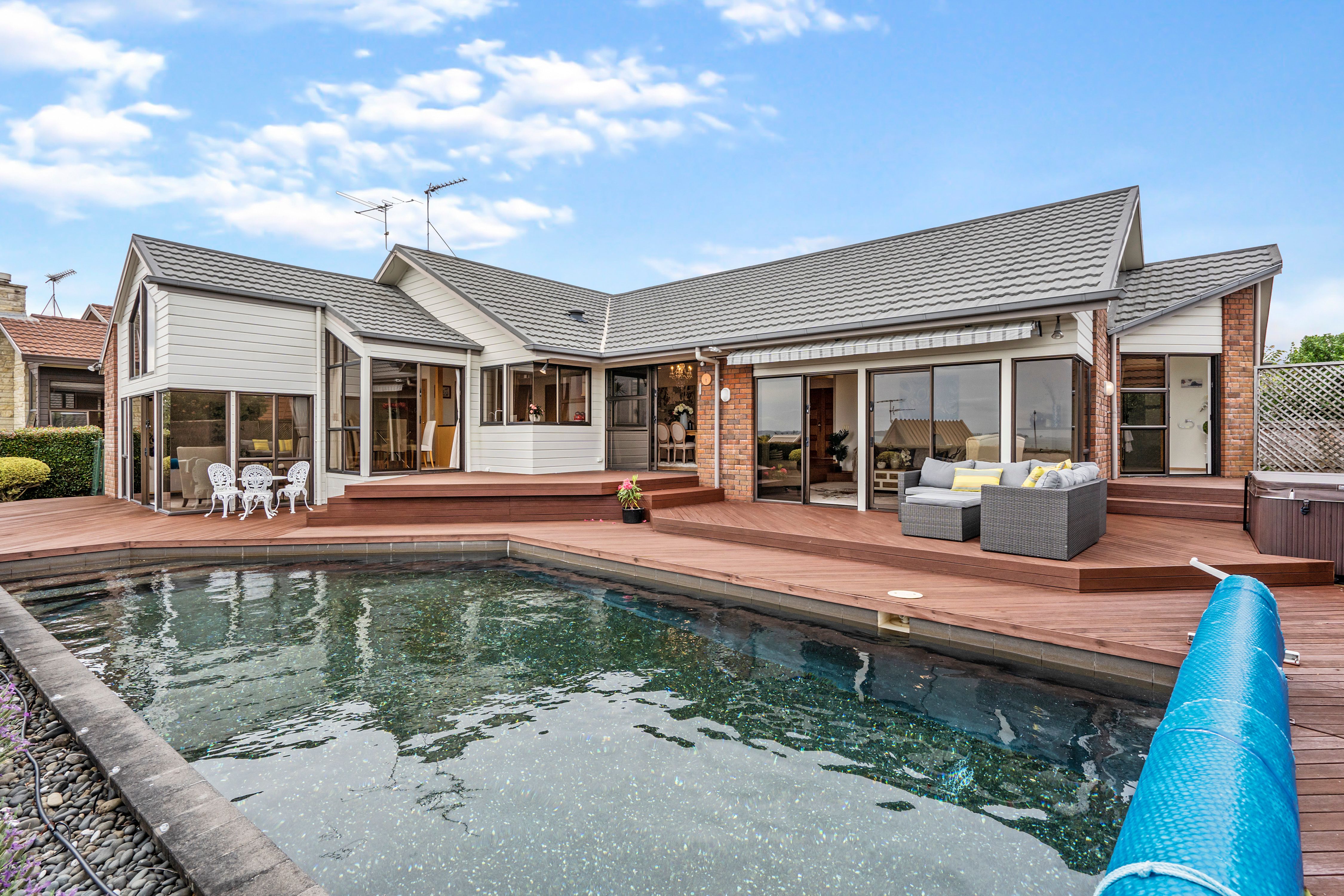 60 Oliver Road, Eastern Beach, Manukau City 2012