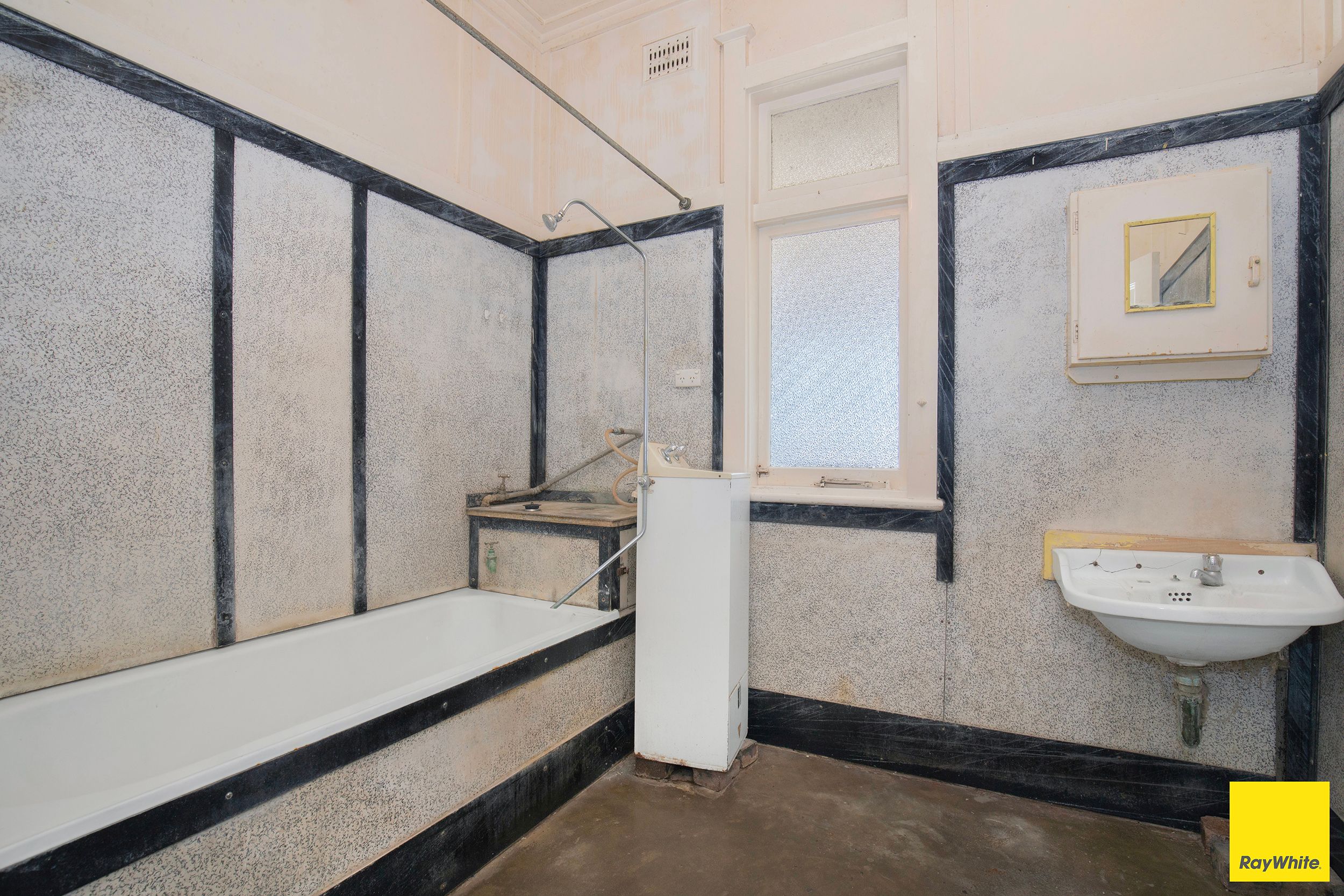 163 Marsh Street — photo 6 of 13