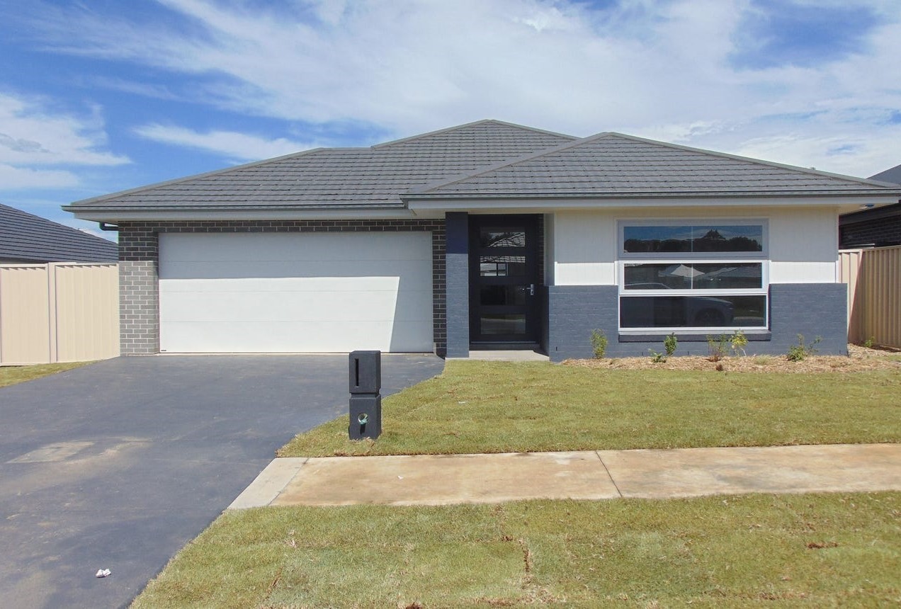 28 Kamilaroi Crescent, Braemar, NSW 2575