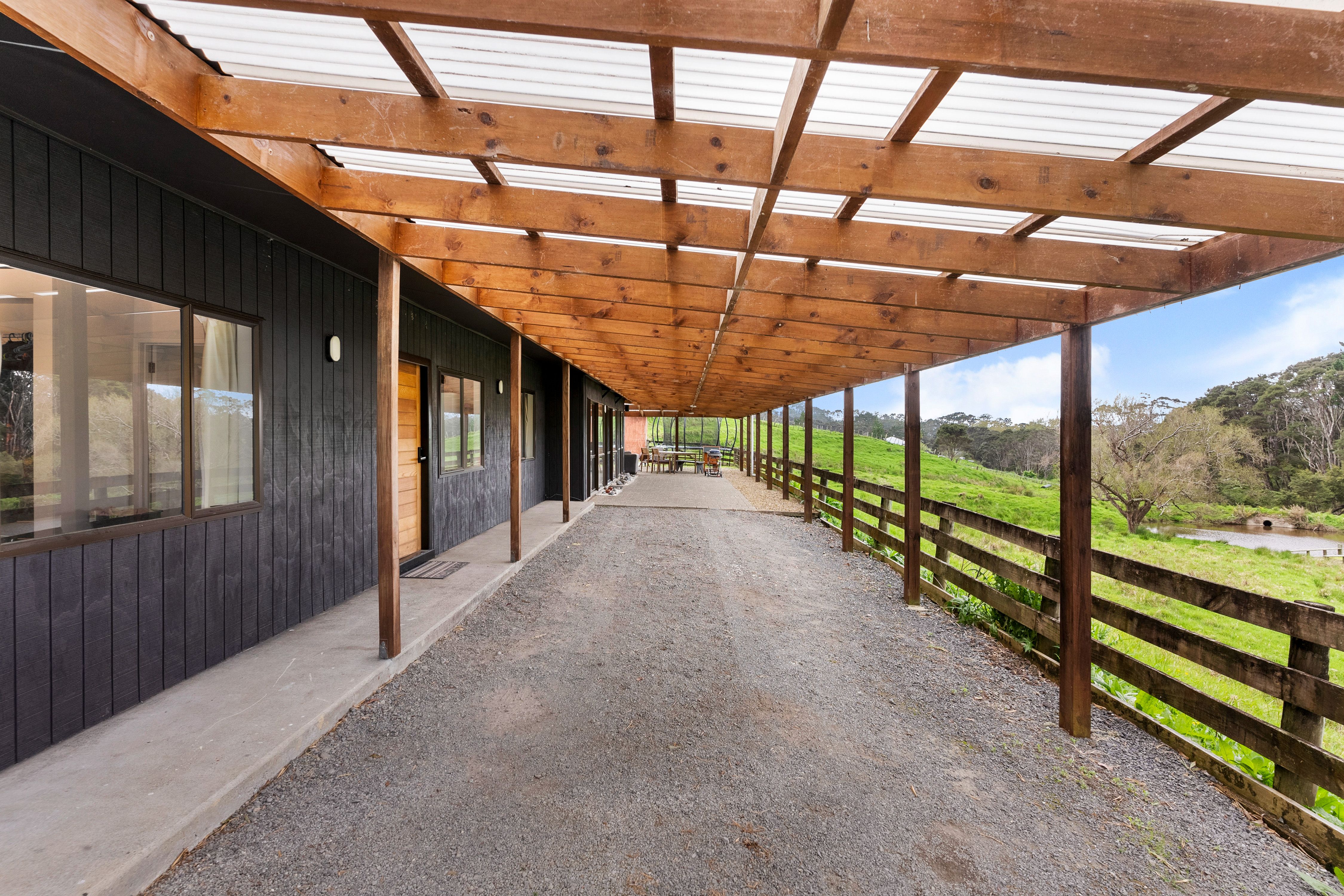 197 Forest Hill Road, Waiatarua, Waitakere City