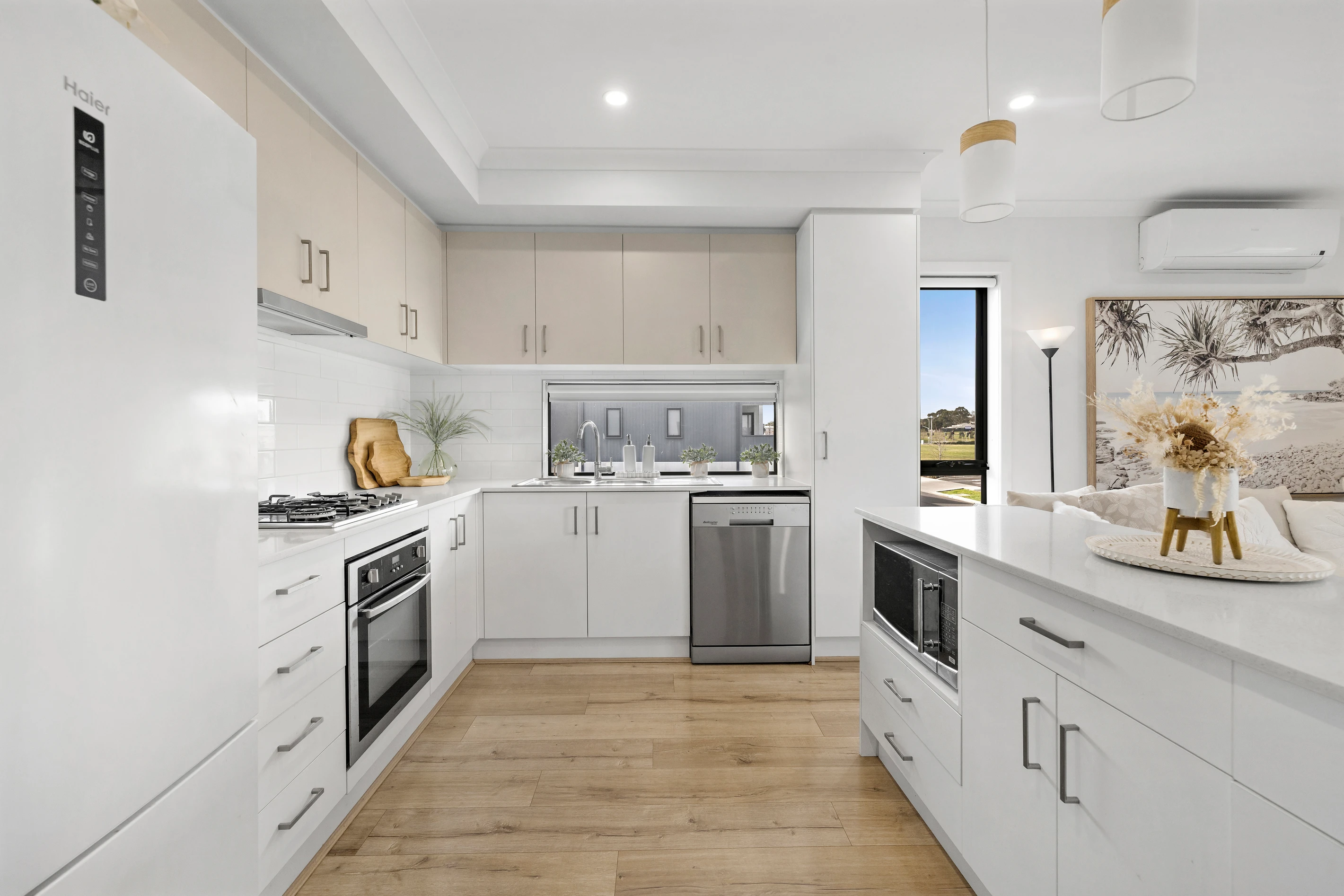 11 Henrietta Place, Cranbourne West, VIC 3977