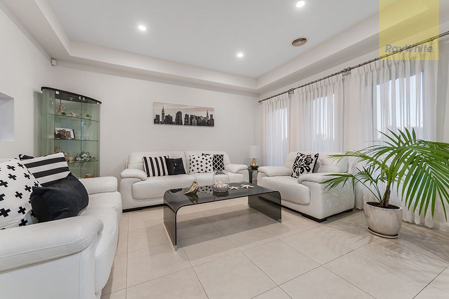 13 Elsternwick Way, Craigieburn, VIC 3064