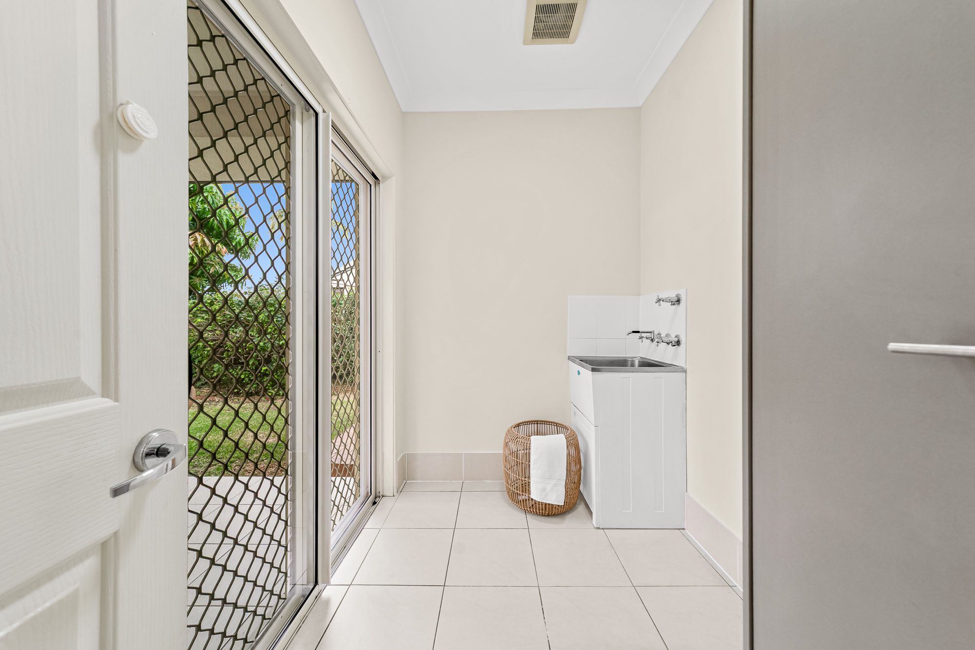 25 Bentleigh Street — photo 18 of 20