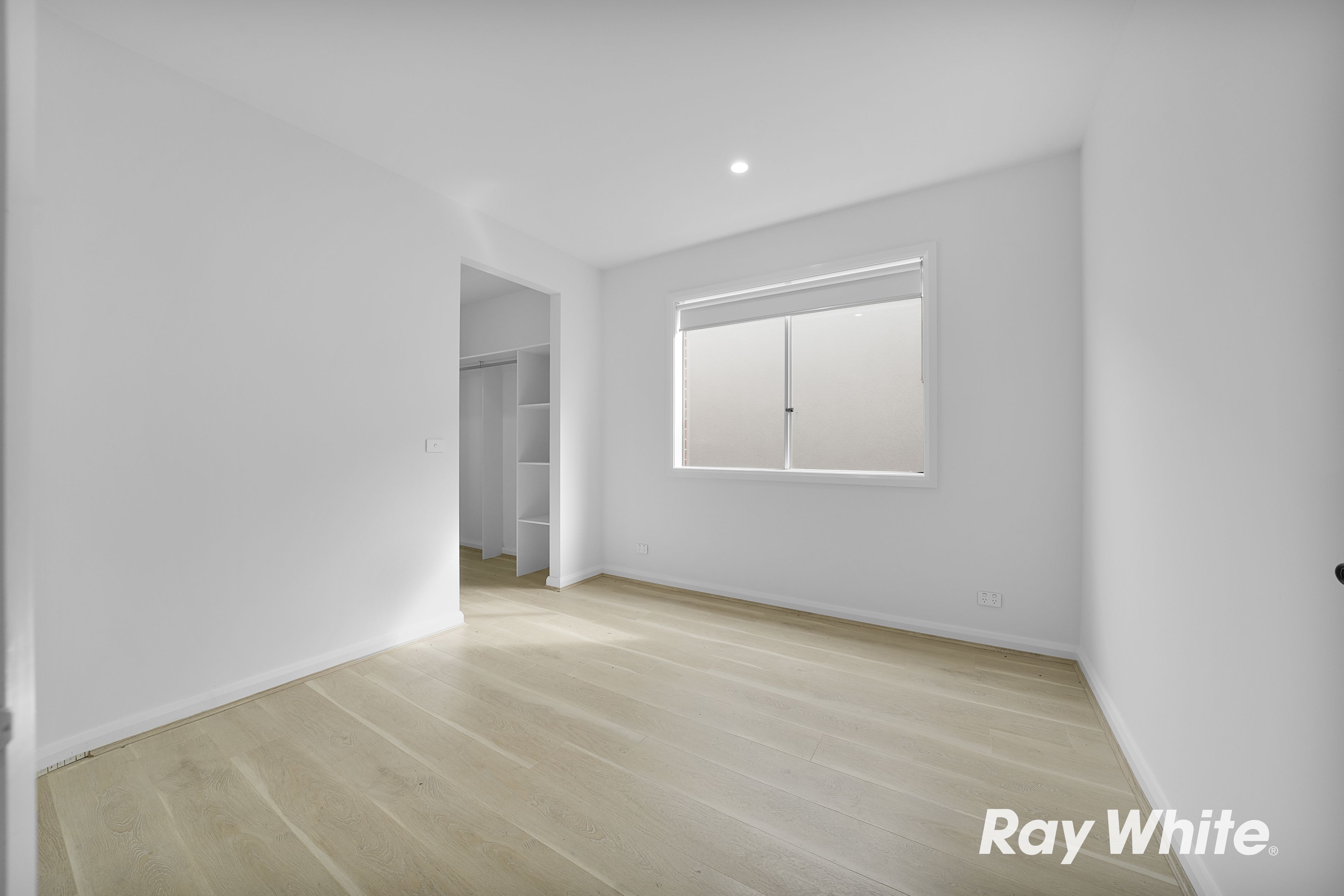 4 SYLVESTRIS Drive — photo 16 of 22