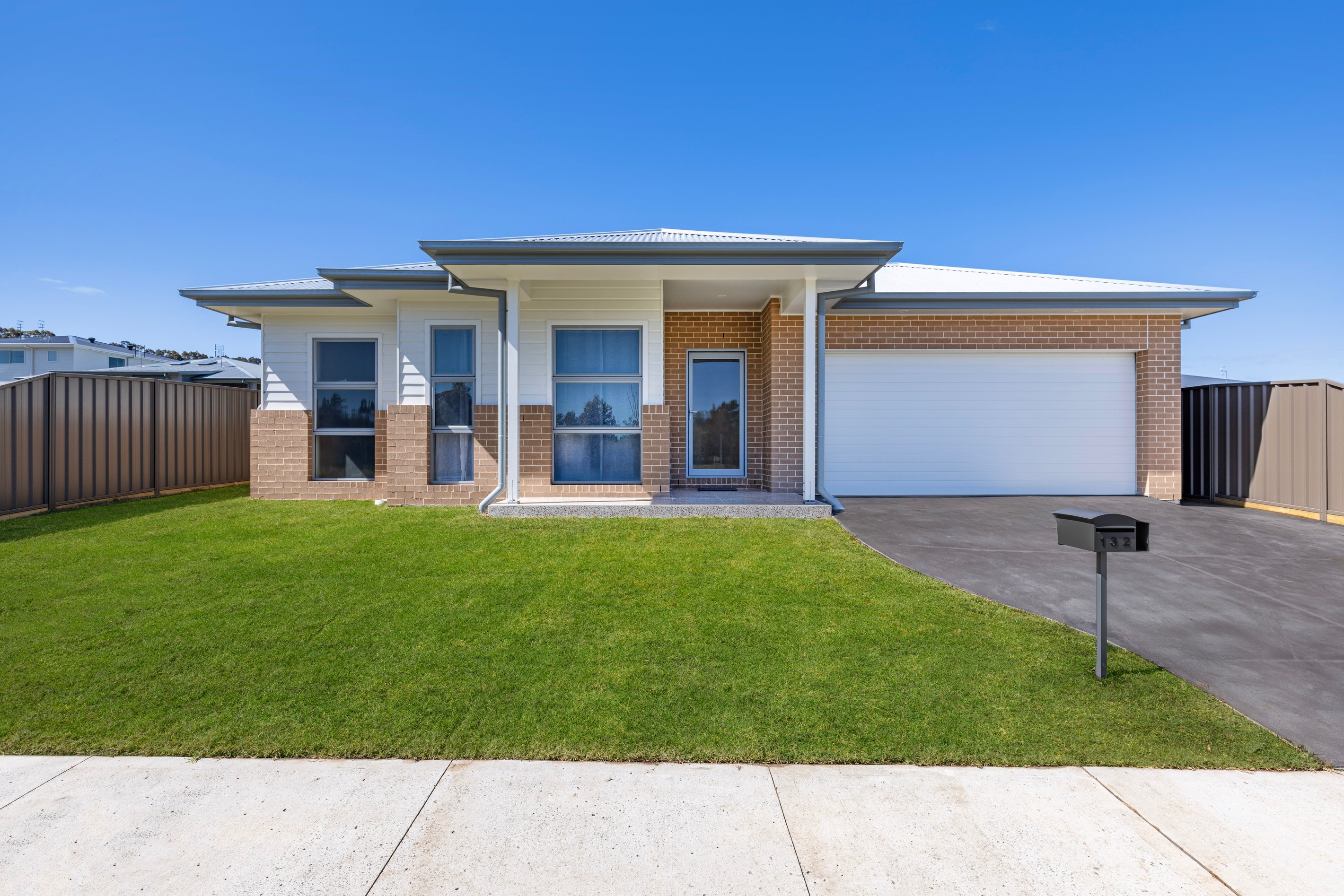 132 Lancaster Drive, BADAGARANG, NSW 2540