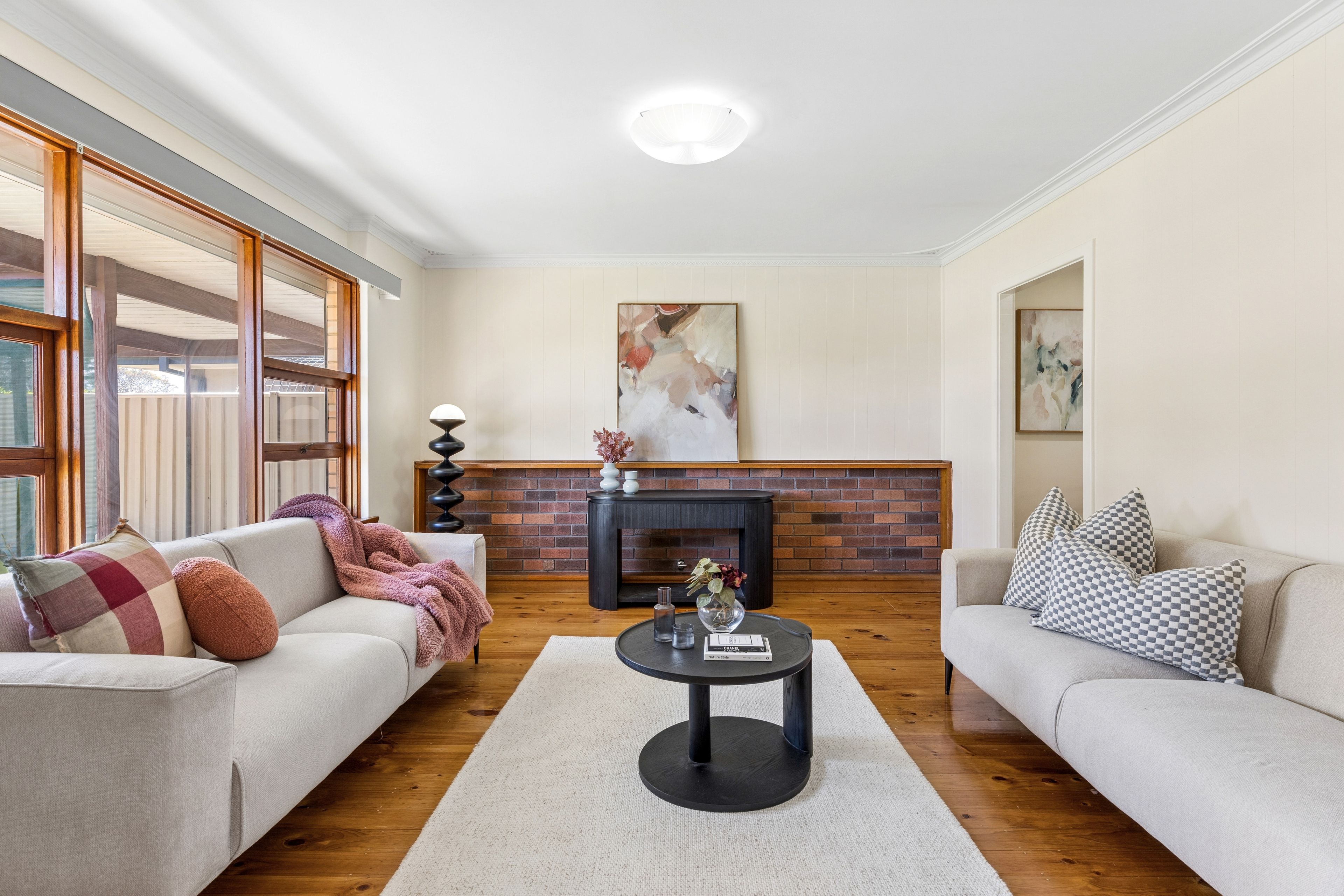 48 Tiparra Avenue — photo 3 of 16