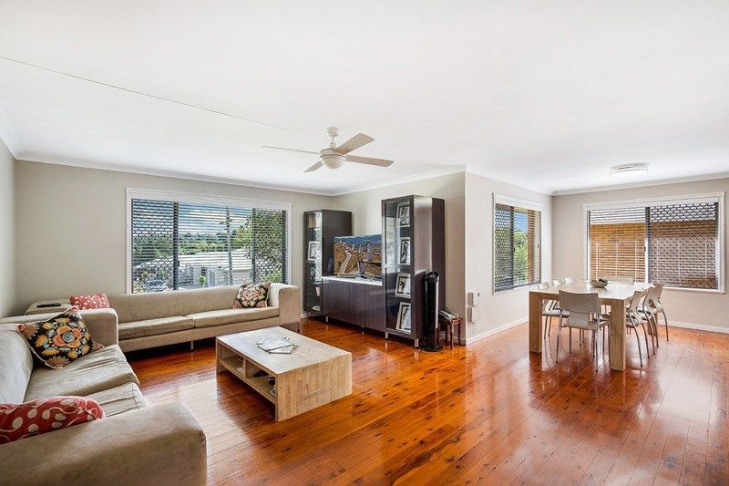 102 Long Street, Centenary Heights, QLD 4350