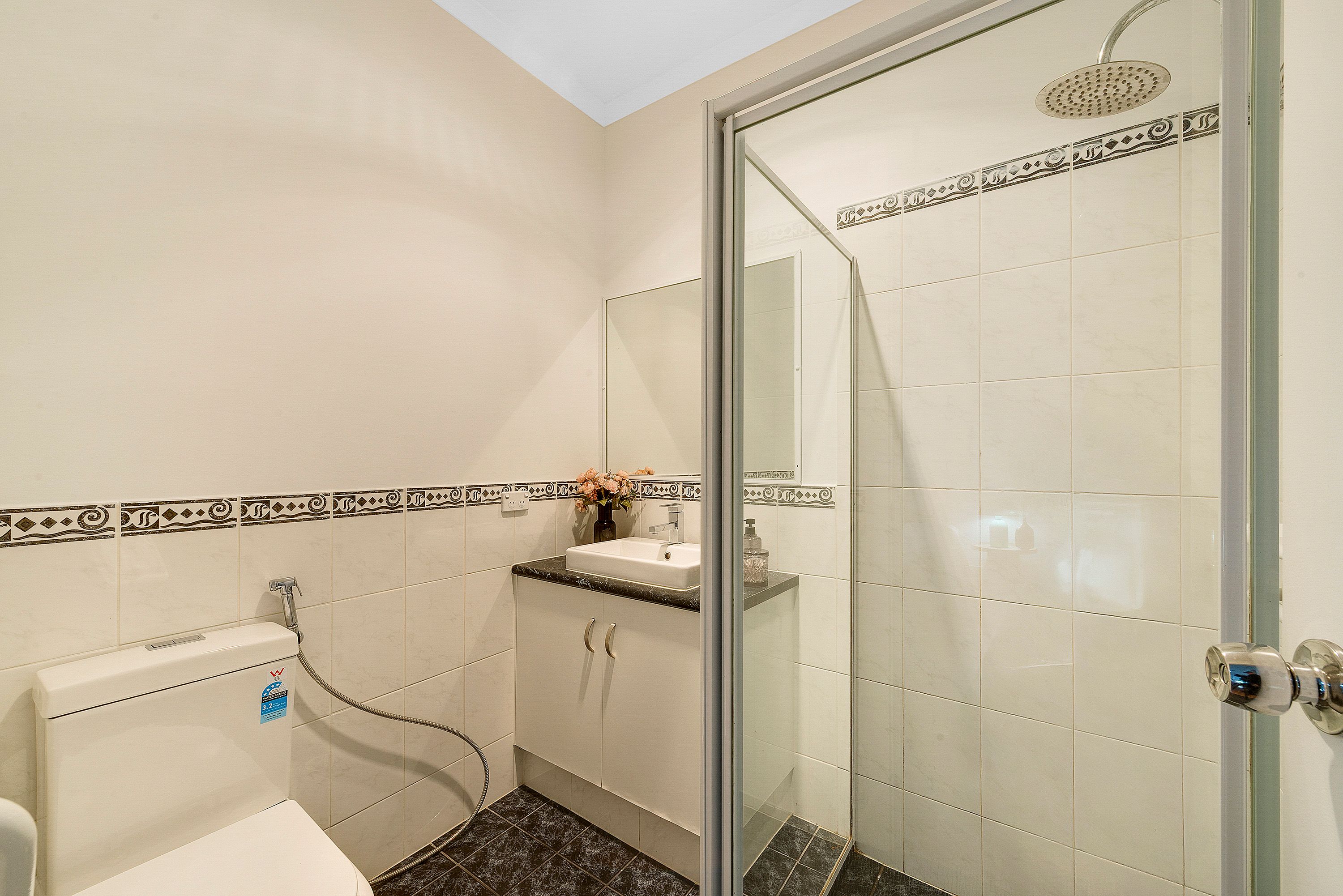 13A Dumfries Avenue — photo 8 of 21