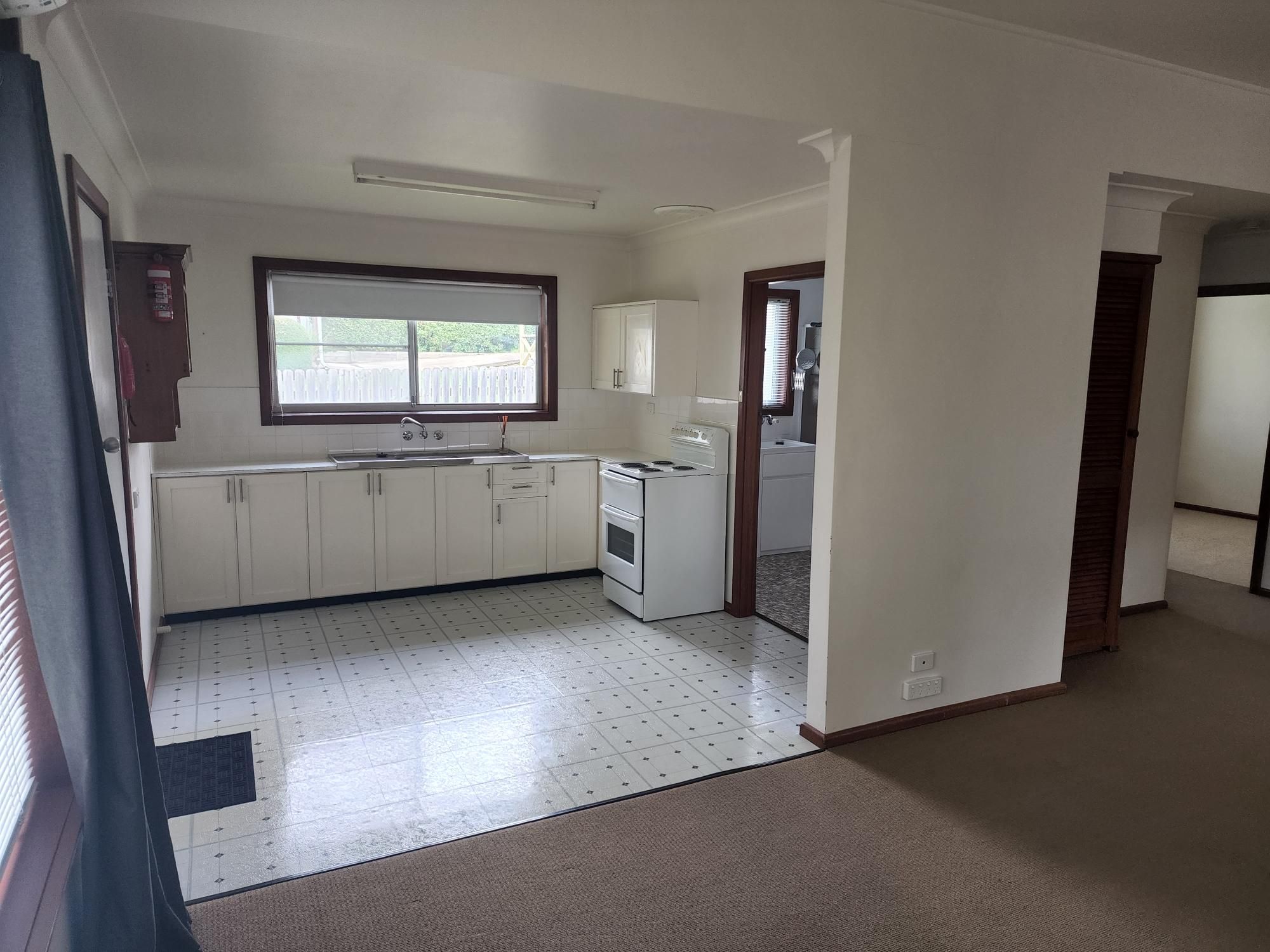 2/13-15 Railway Parade, Armidale, NSW 2350